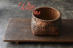 Wabi-Sabi Basket Made of Japanese Antique Tree Bark/1860-1900/Beautiful Vase