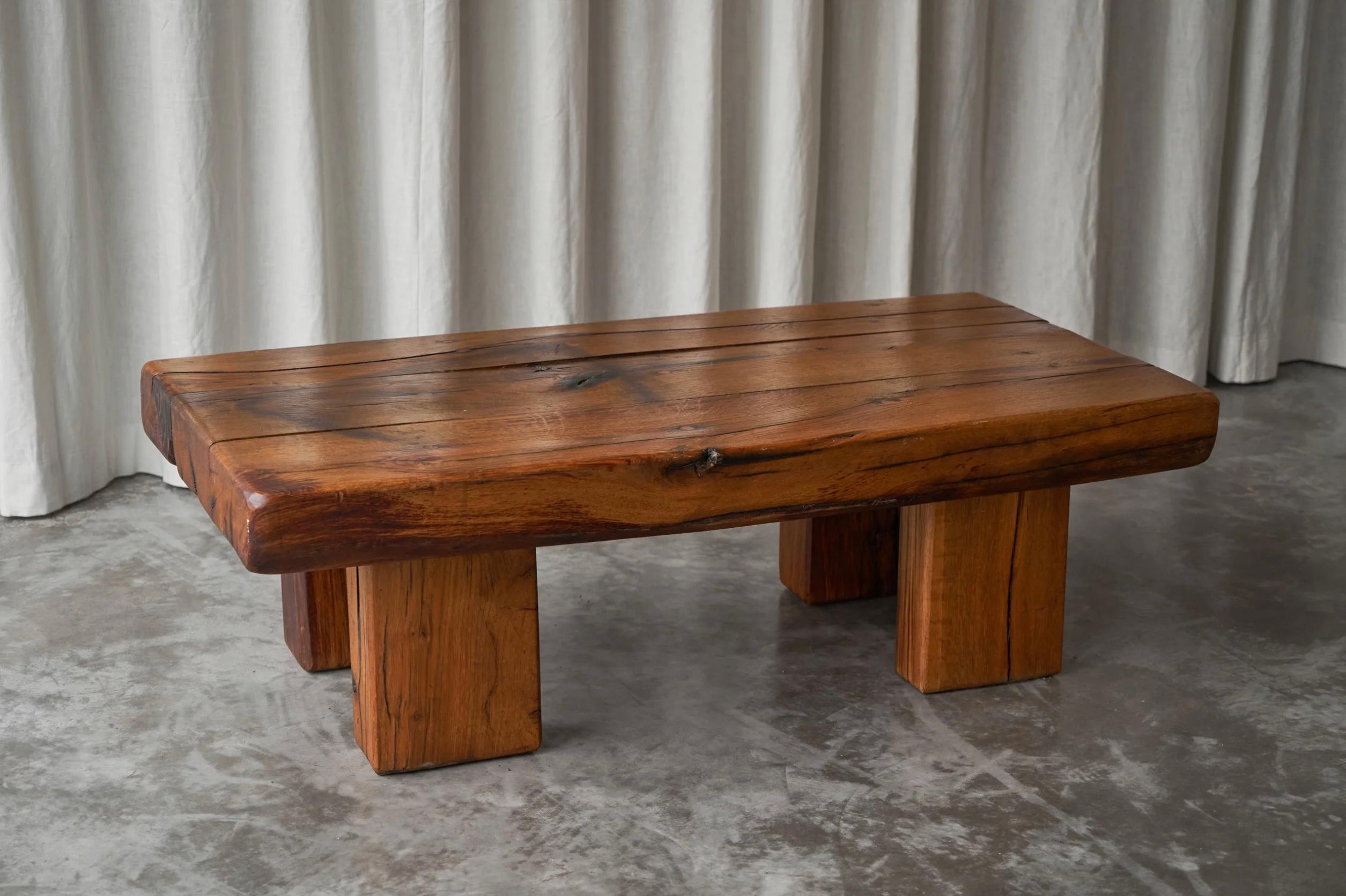 Wabi Sabi Brutalist Style Solid Oak Coffee Table Mid 20th Century In Good Condition For Sale In Meer, VAN