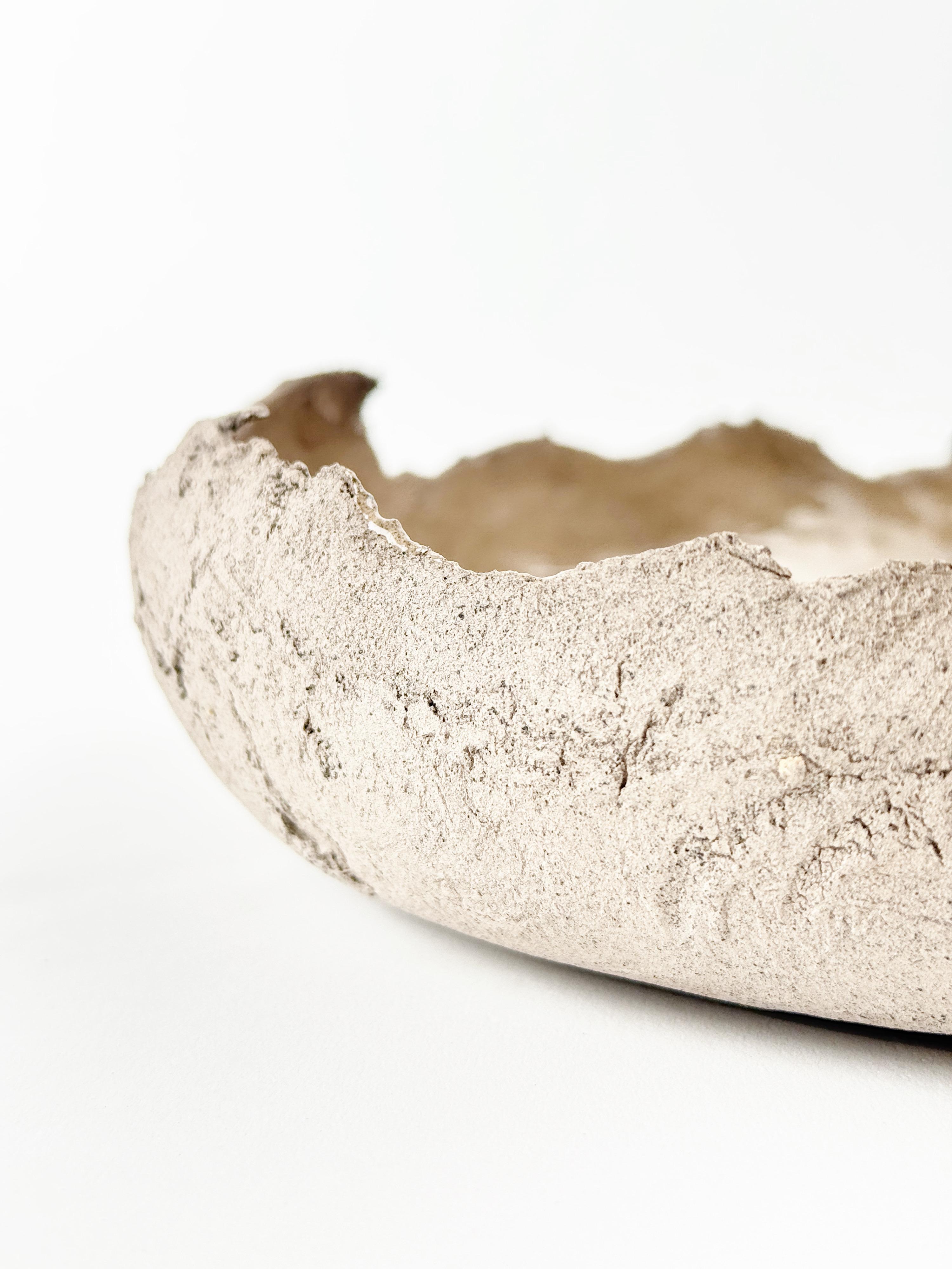 Vasija de Cerámica Wabi-Sabi, Verificada Digitalmente, Hecha a Mano en Estudio Solar Báltico en venta