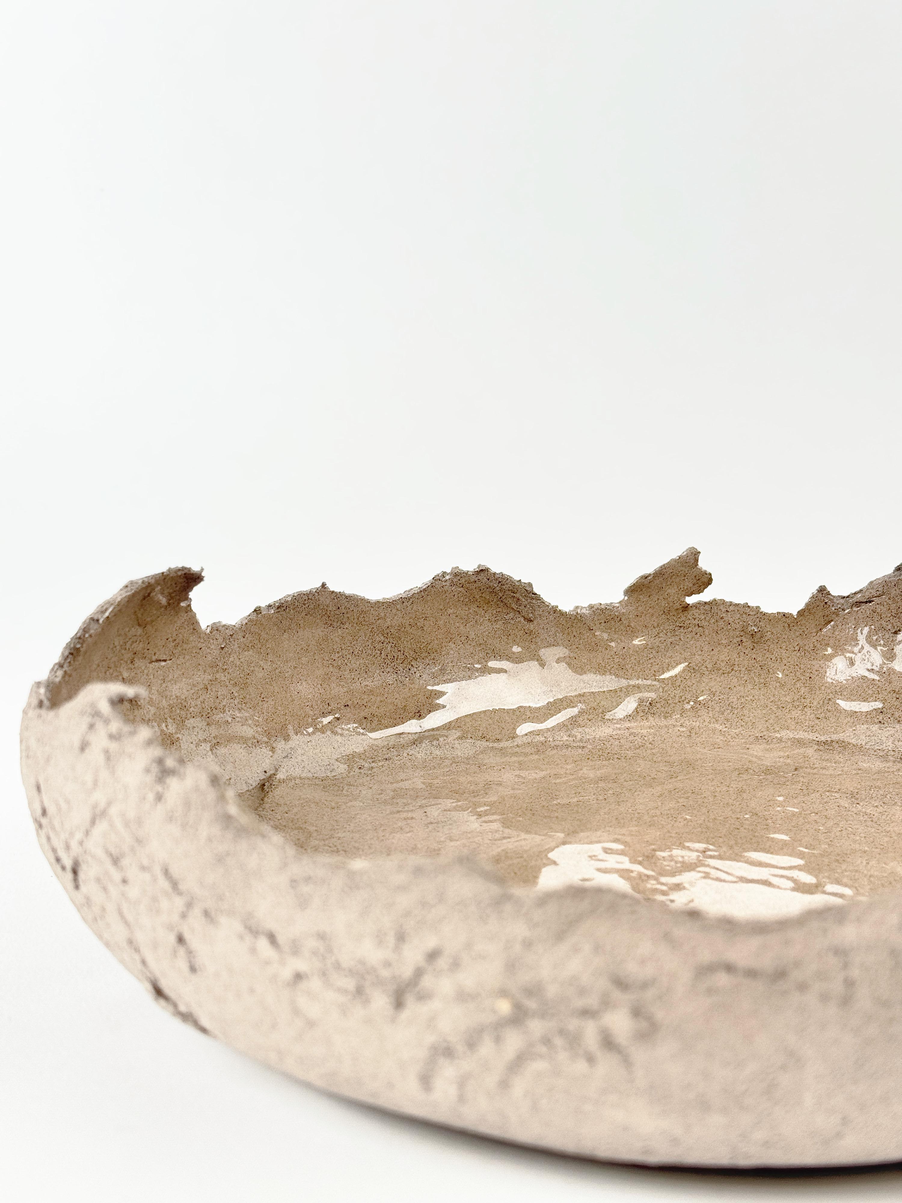 Vasija de Cerámica Wabi-Sabi, Verificada Digitalmente, Hecha a Mano en Estudio Solar en Nuevo estado para la venta en Joniskio rajonas, LT
