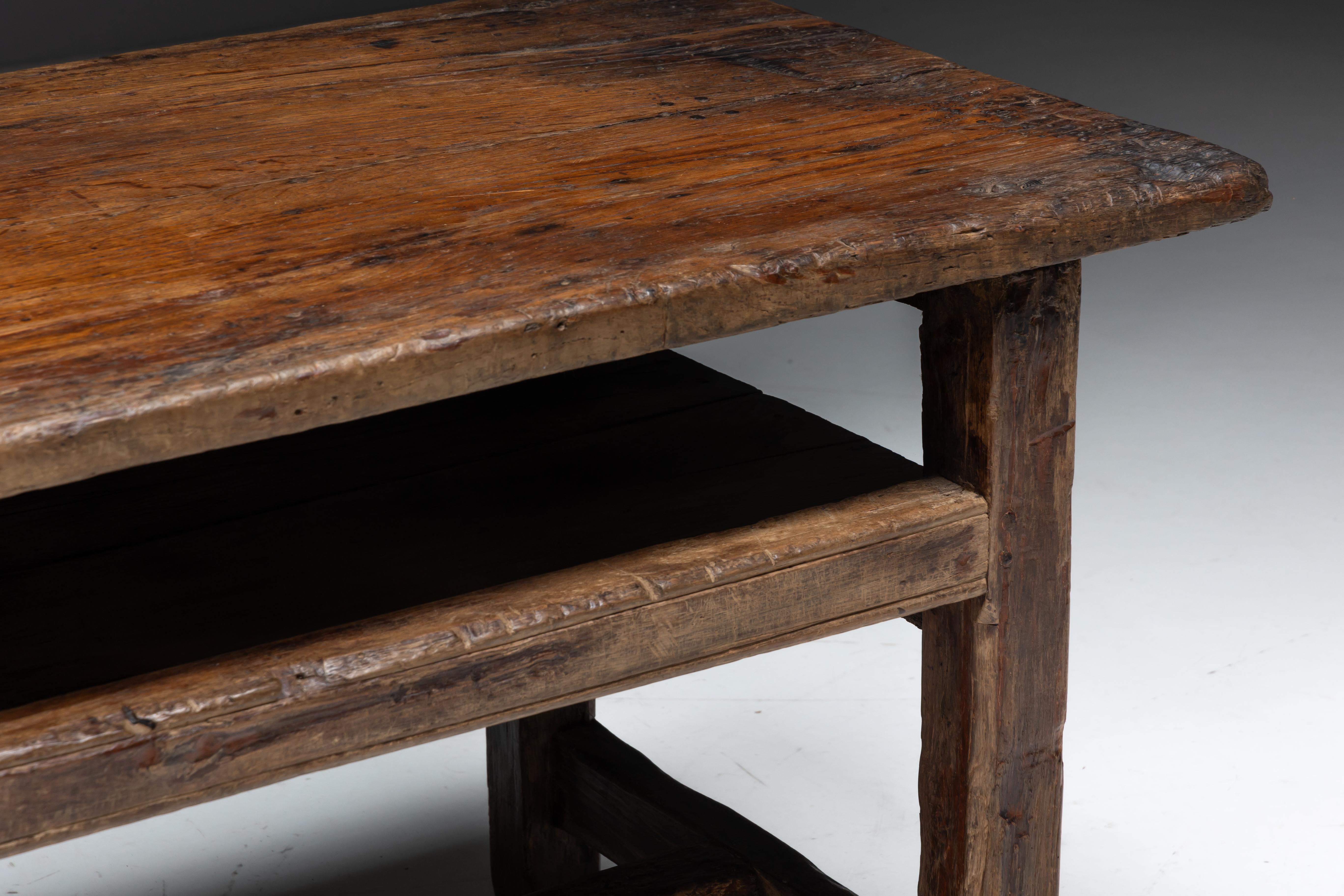 Table de travail de ferme Wabi Sabi, France, 19e siècle en vente 5