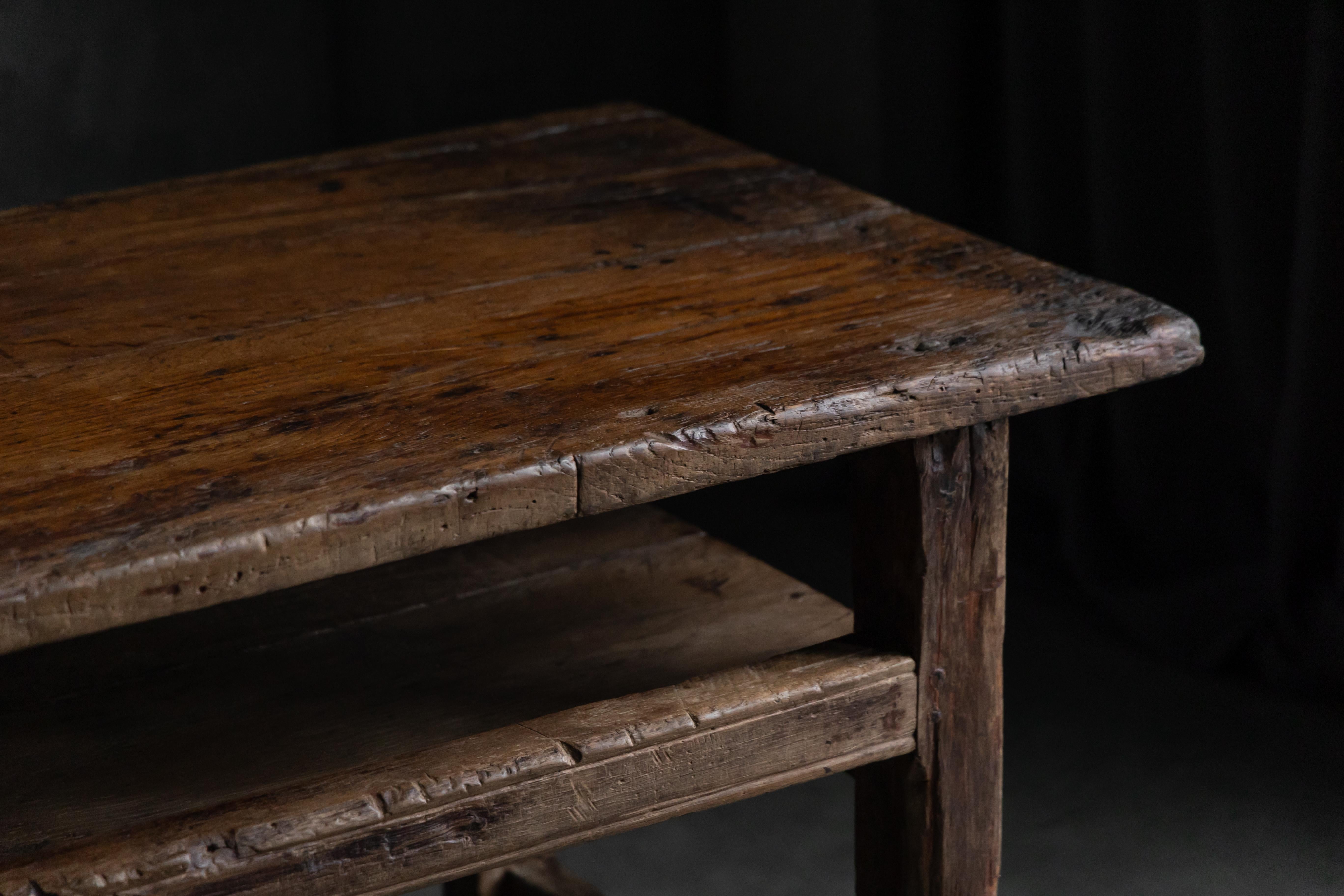 Rustique Table de travail de ferme Wabi Sabi, France, 19e siècle en vente