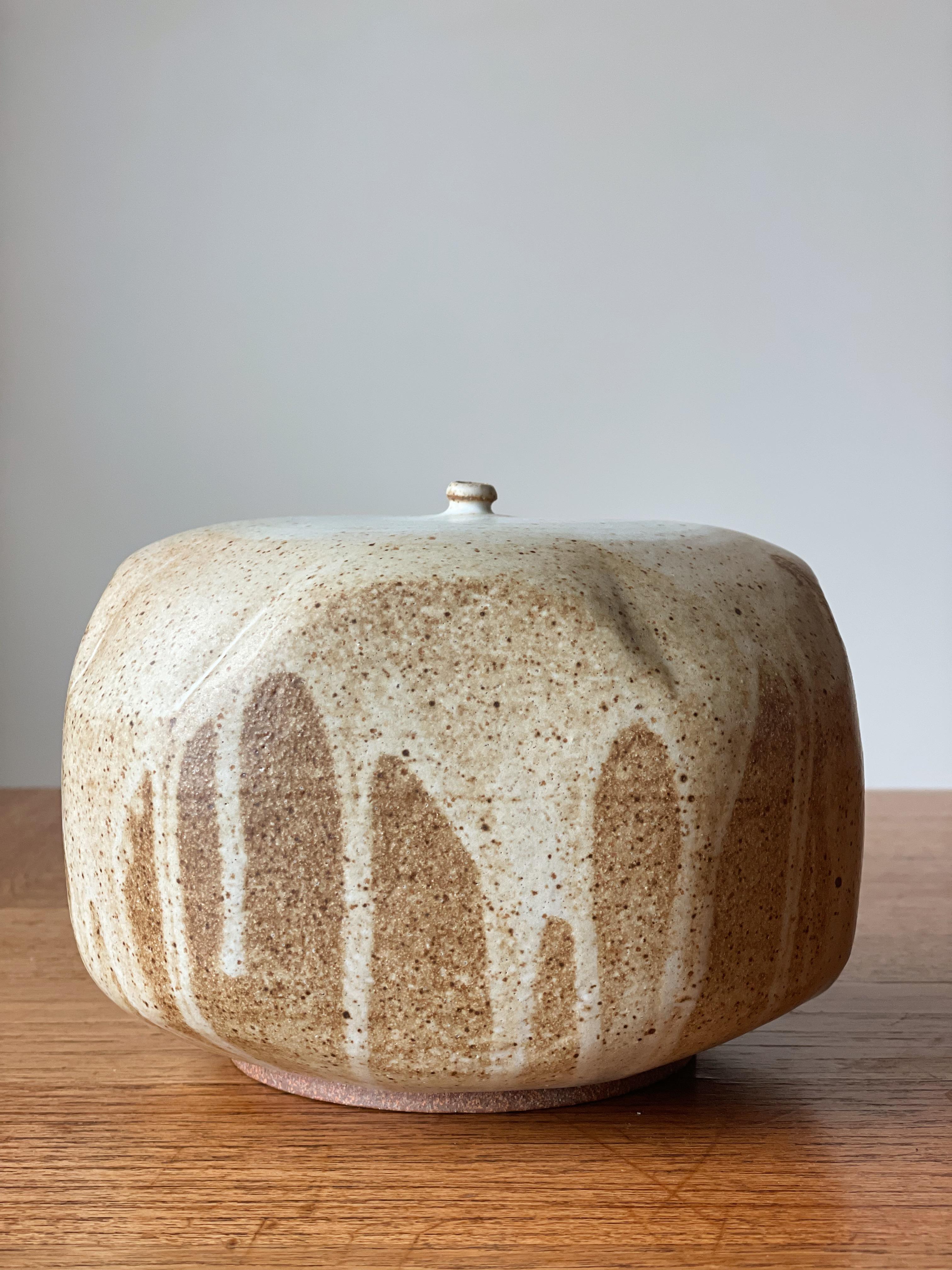 Joseph Skoby is a Southern Californian whose work is inspired by the nature of his native state. His ceramics, created in his own lush garden, recall his intimate dance with the ocean as a lifelong surfer, a pure form of self-expression that