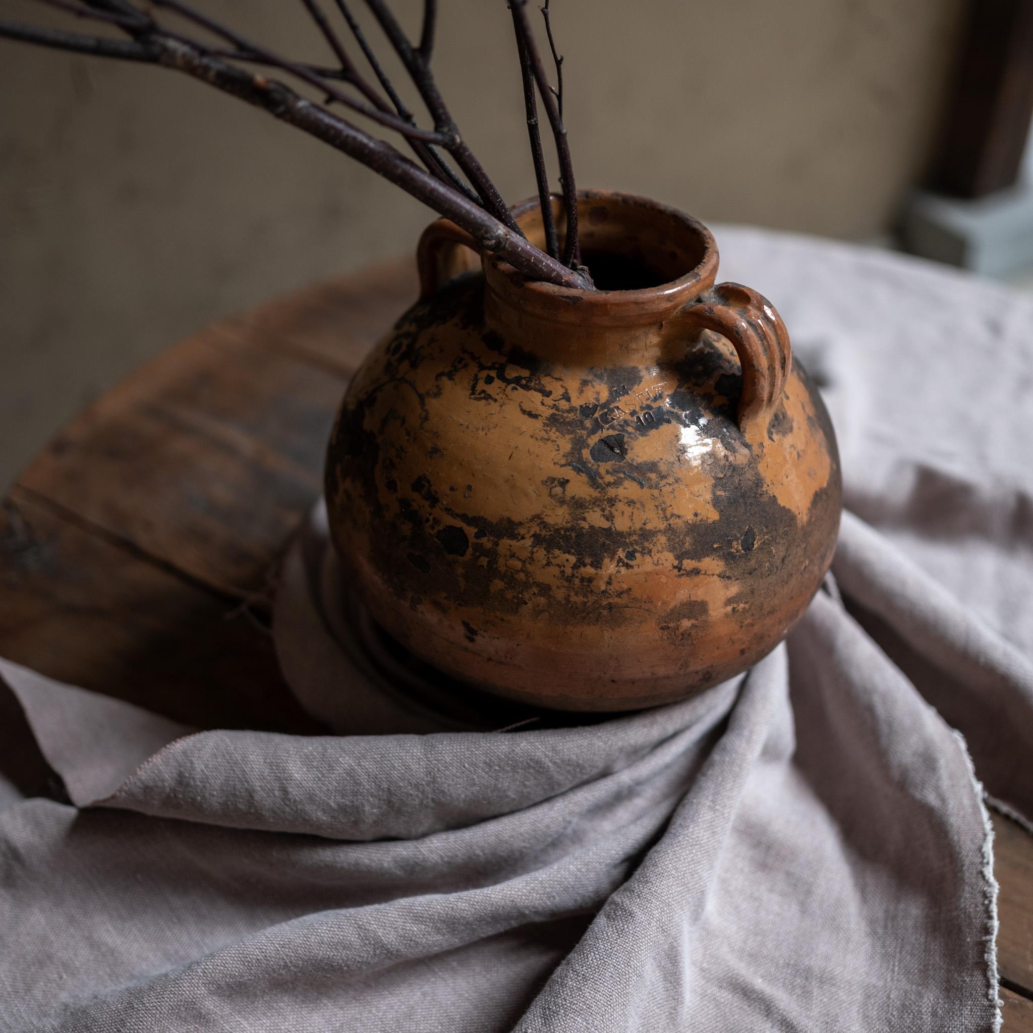 Antique Vessel In Good Condition For Sale In Tokyo, Tokyo