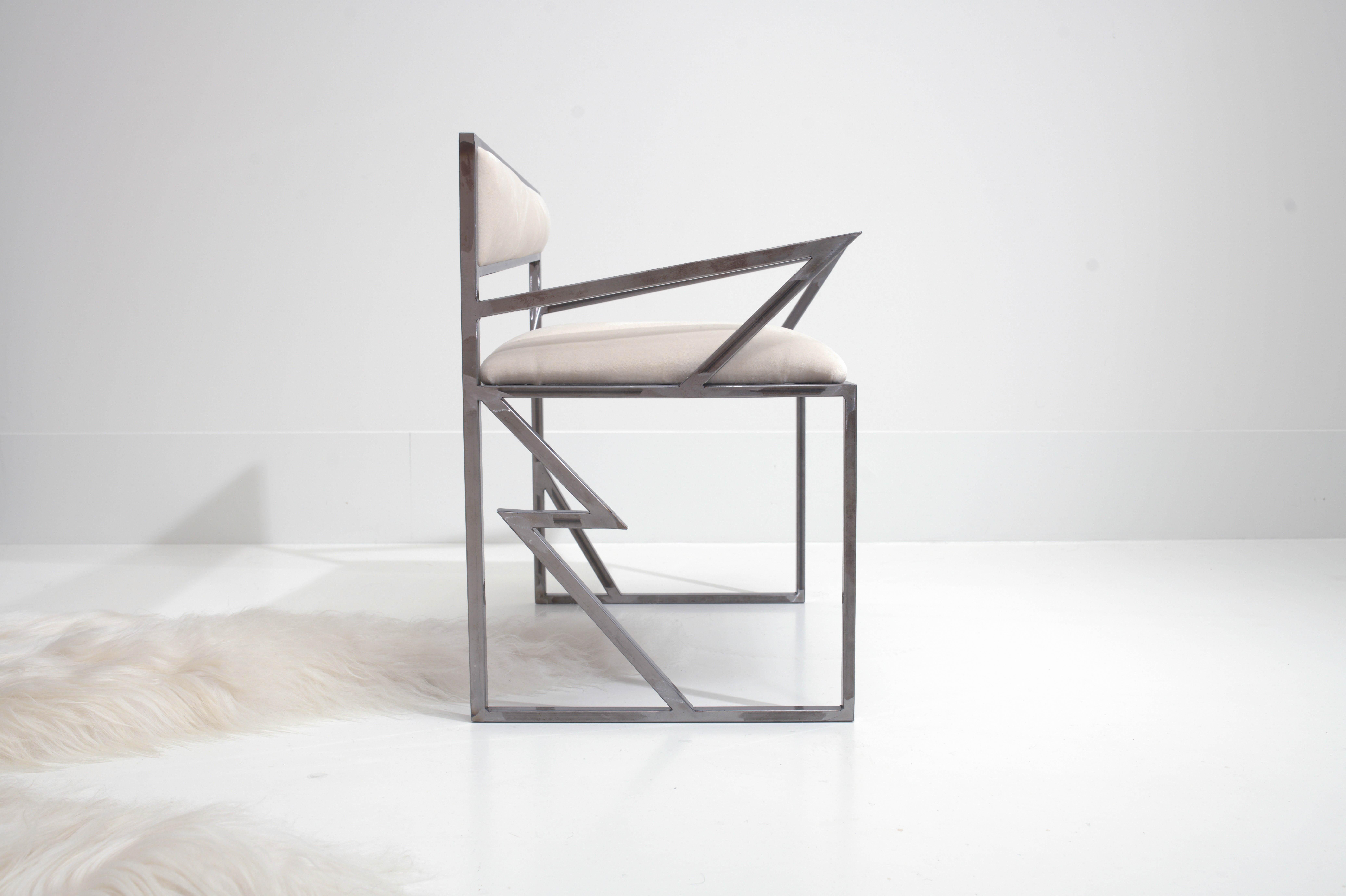 Collectible design luxurious steel dining chairs by Roos Schneijderberg - Set 4 For Sale 2