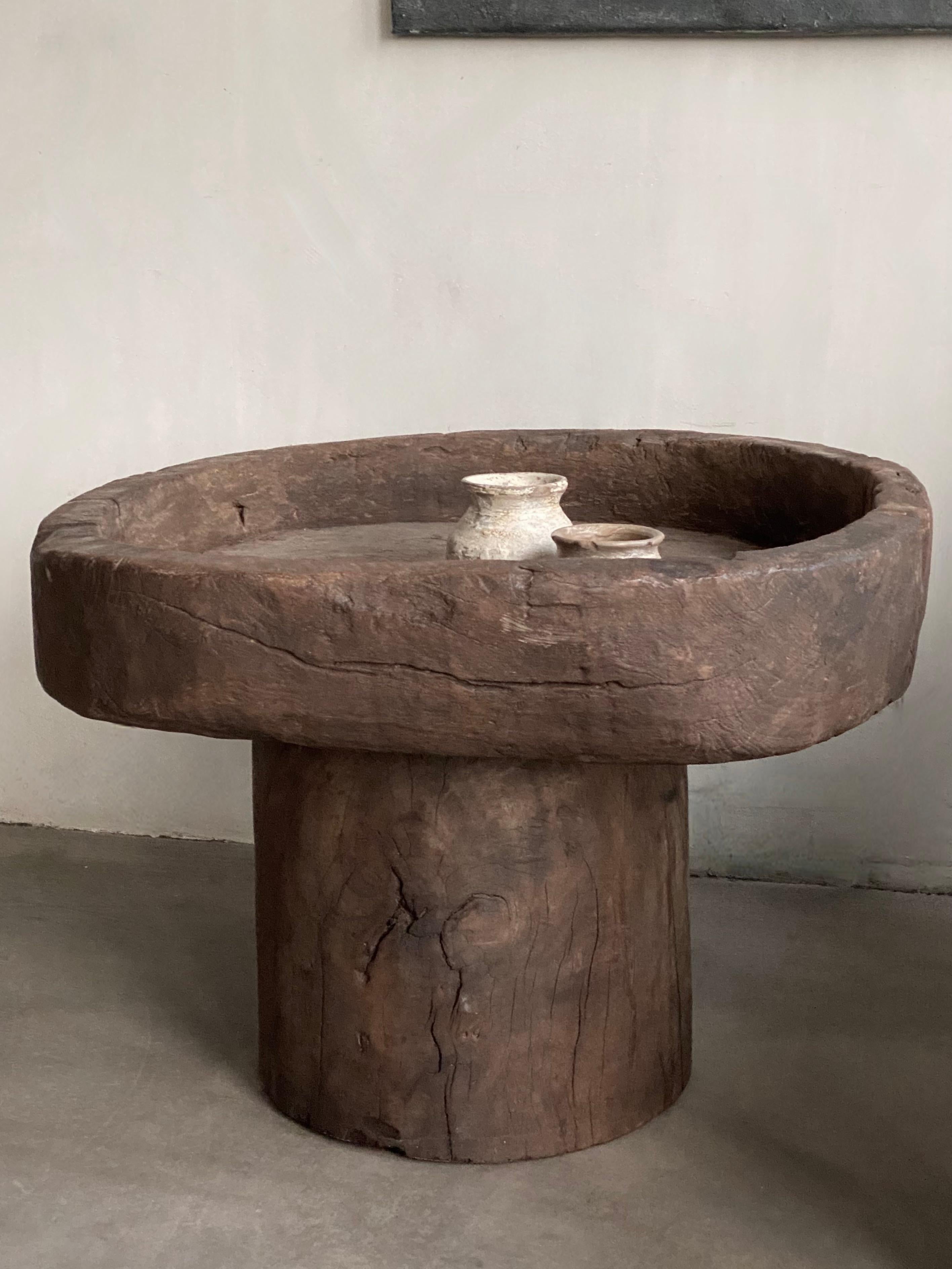 Primitif Table d'appoint en chêne Wabi Sabi