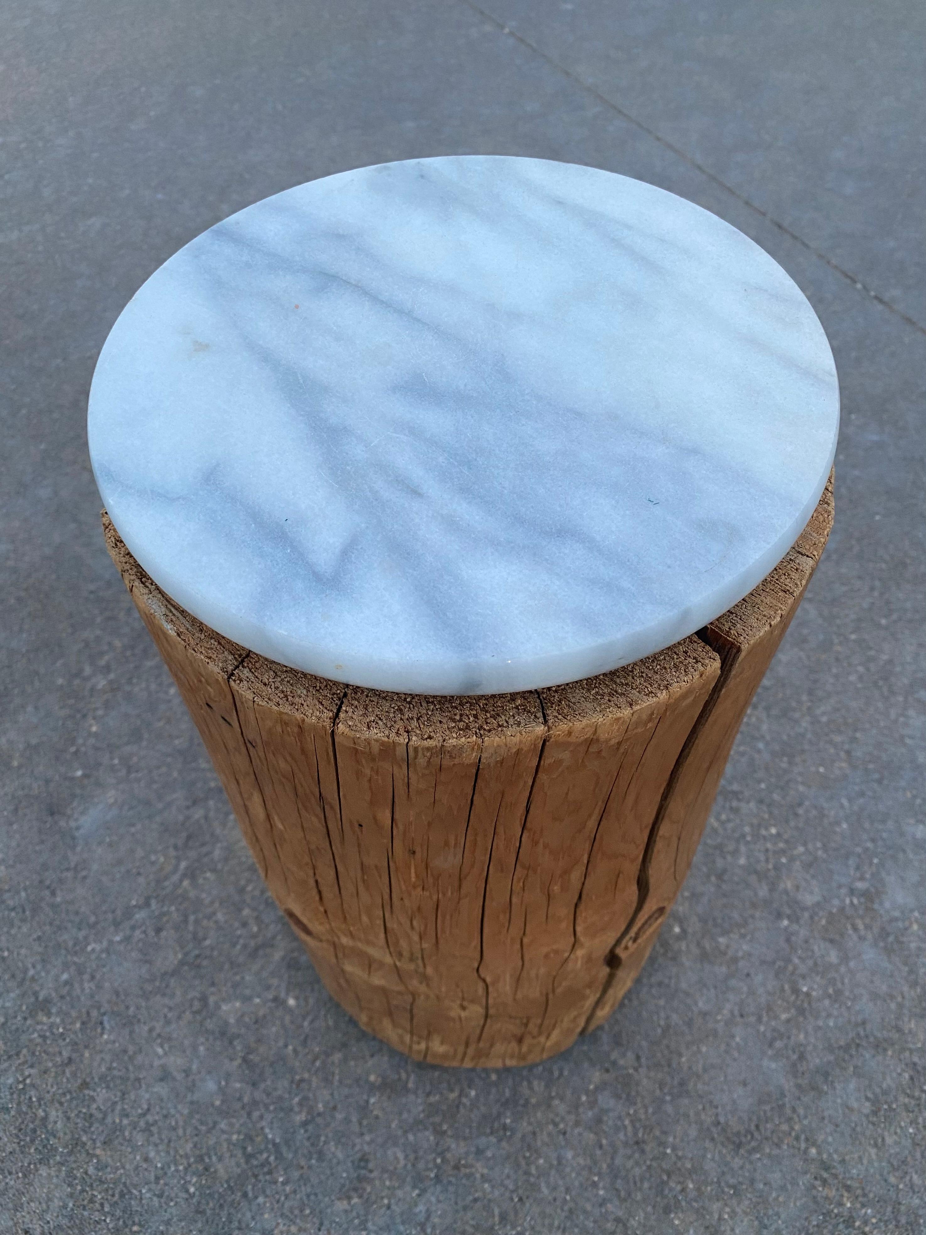 Table à boire Sabi Pine + Marbre Wabi Sabi Bon état - En vente à Round Top, TX