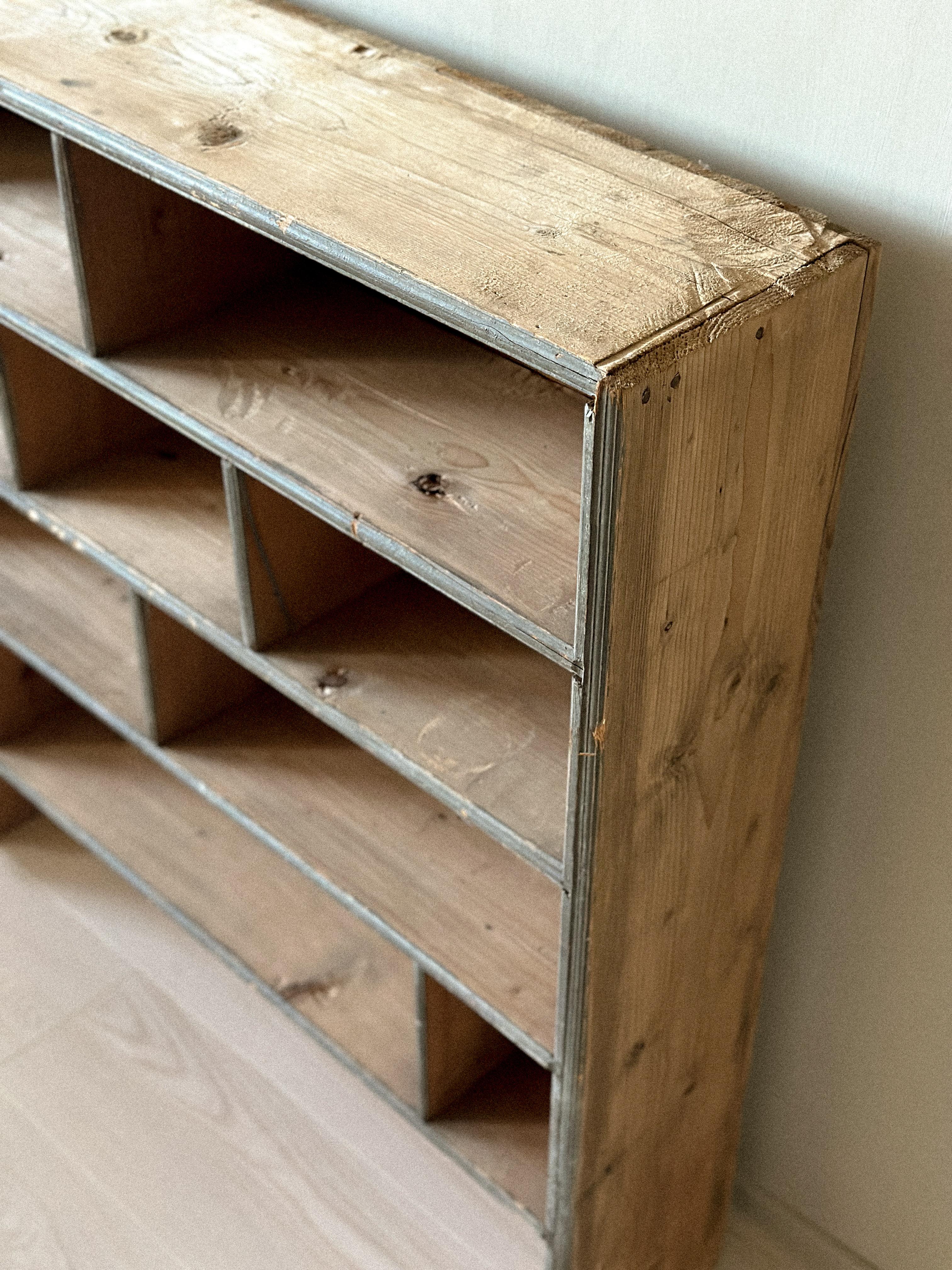 Norvegese Wabi Sabi Primitive Bookshelf, 1800s, Scandinavia in vendita