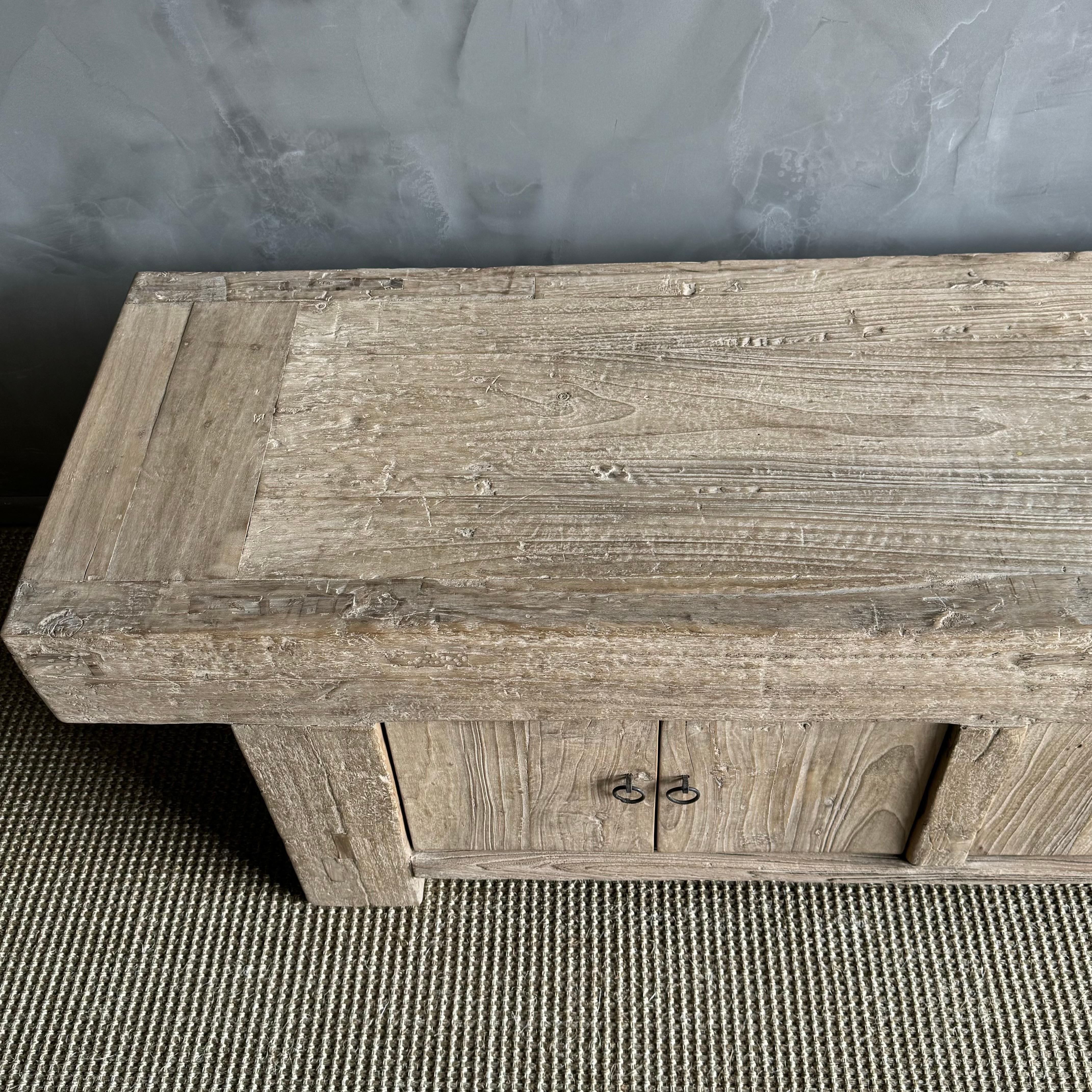 Wabi Sabi Banc en bois d'orme récupéré avec rangement 1
