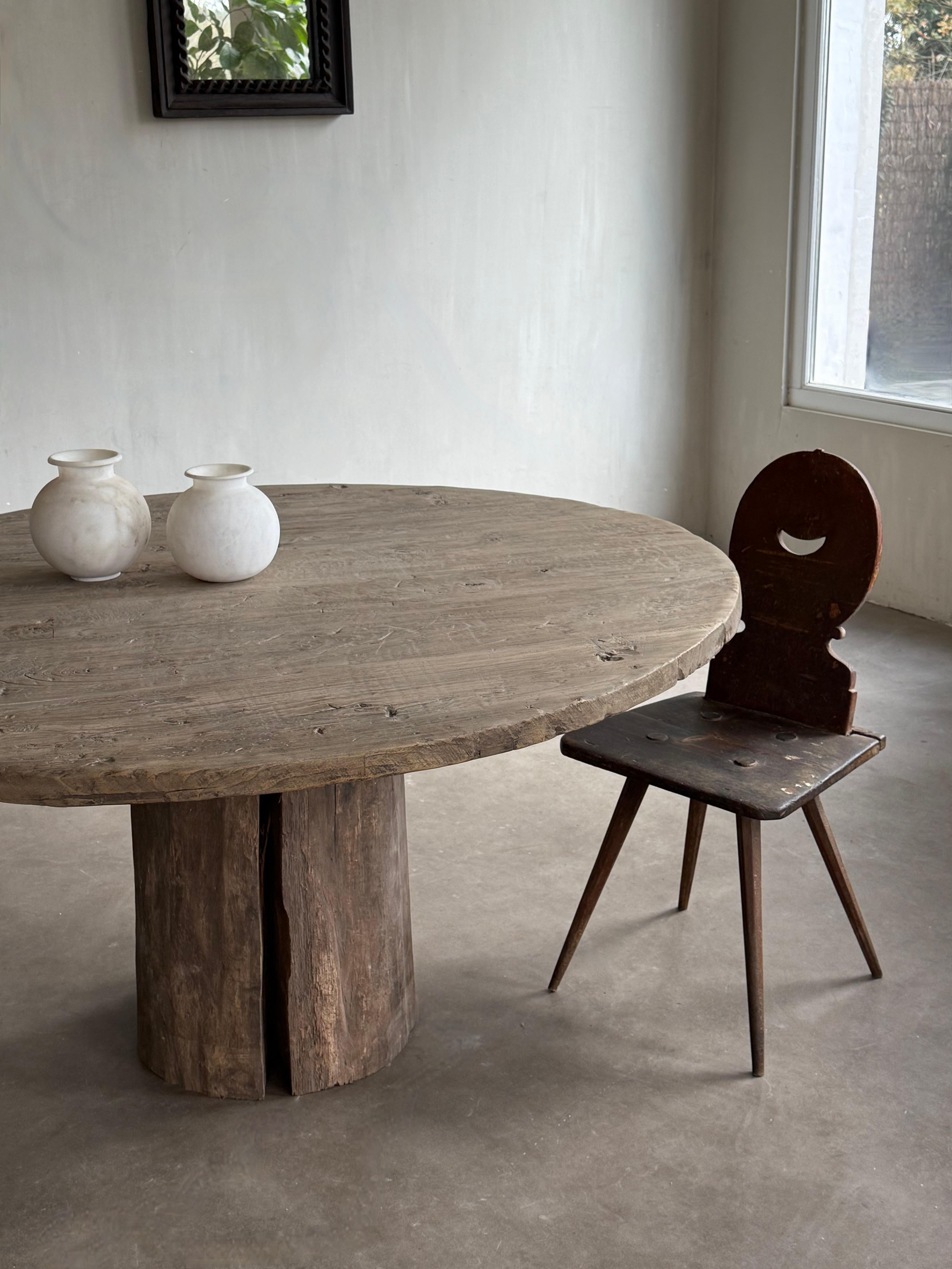 Table ronde Wabi Sabi en vente 2