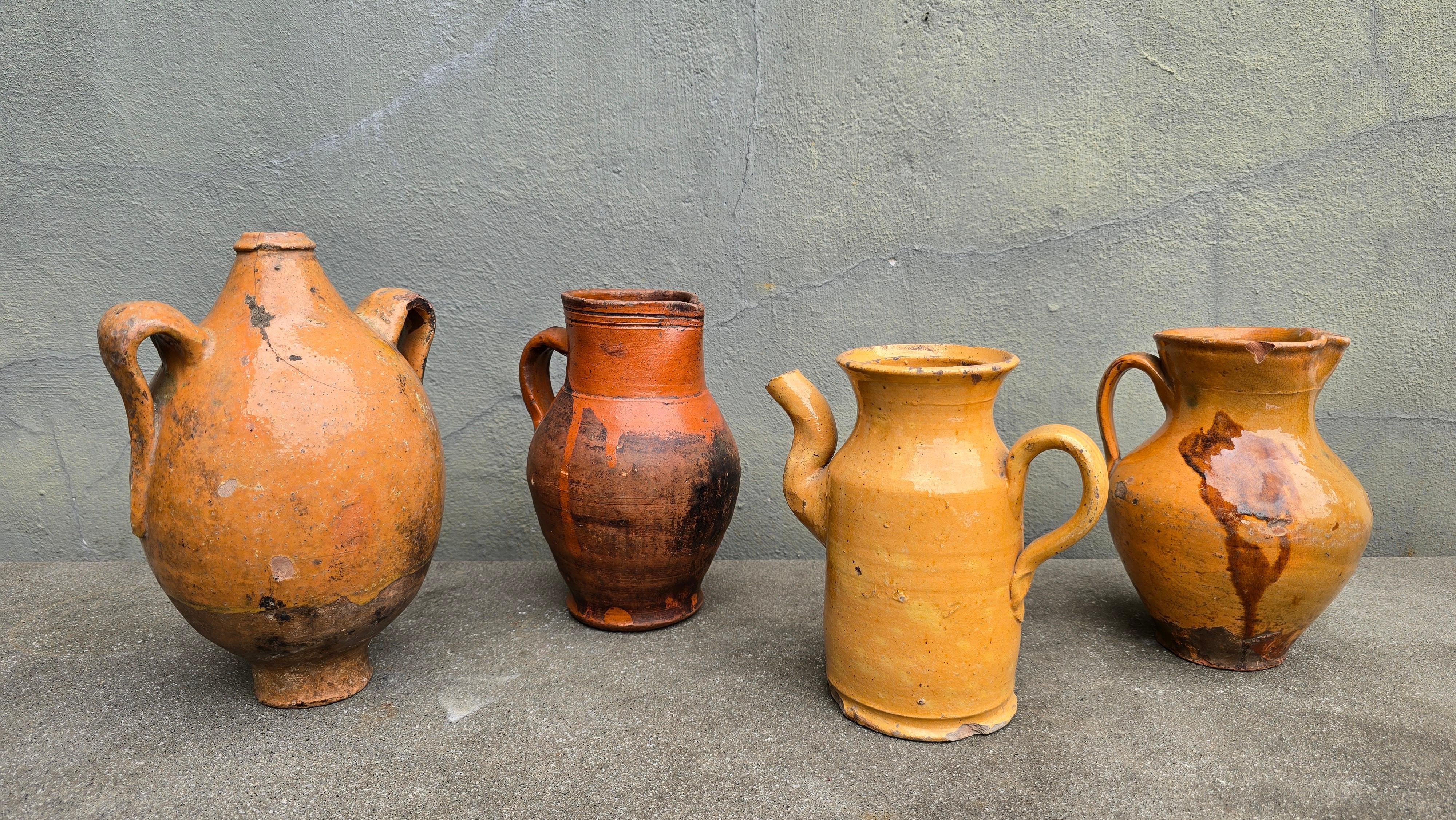 Artisanat Wabi-Sabi Antique Mediterranean Terracotta Jug – 19th Century Rustic Folk Potter en vente