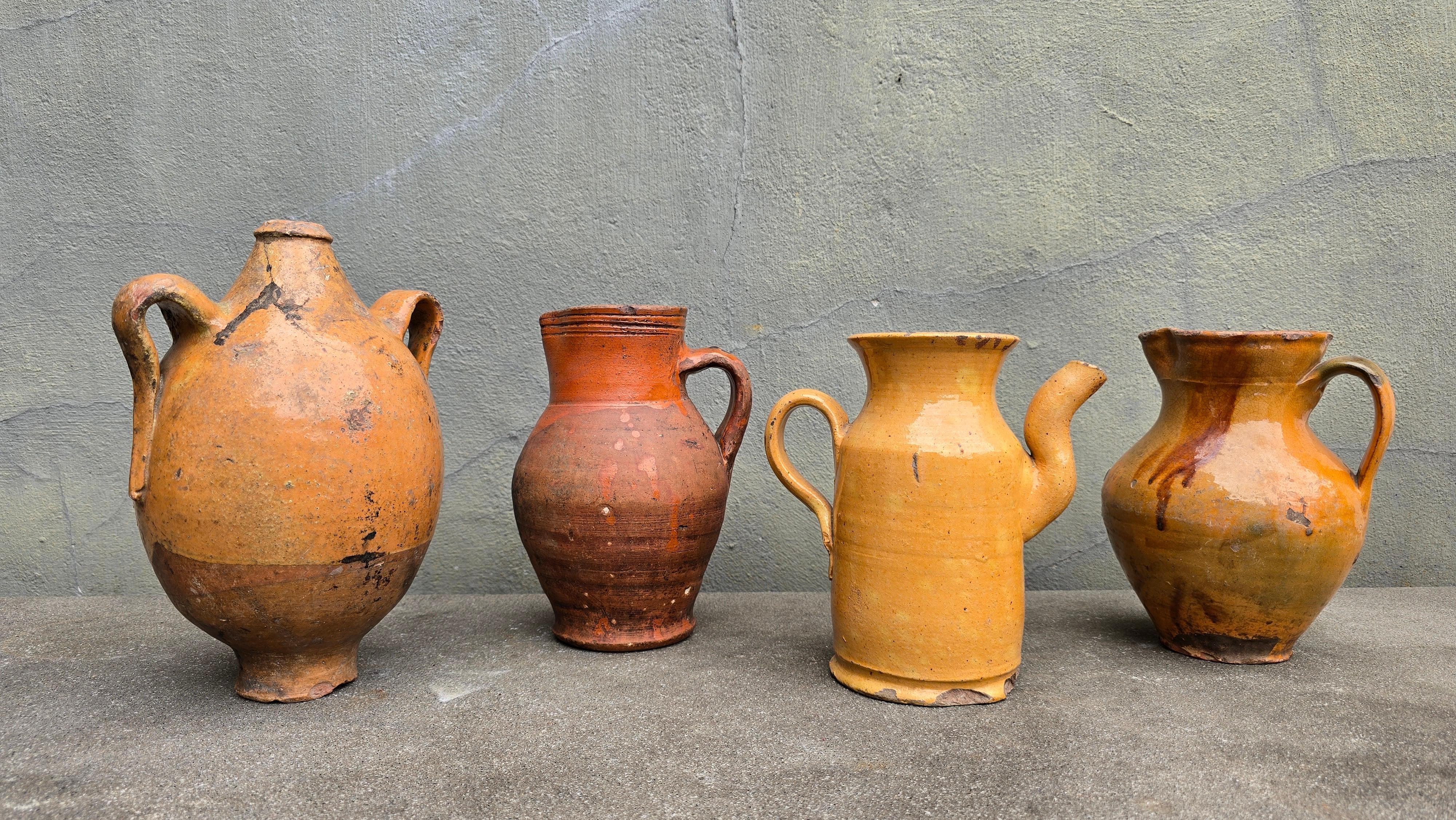 Wabi-Sabi Antique Mediterranean Terracotta Jug – 19th Century Rustic Folk Potter Bon état - En vente à Antwerp, BE