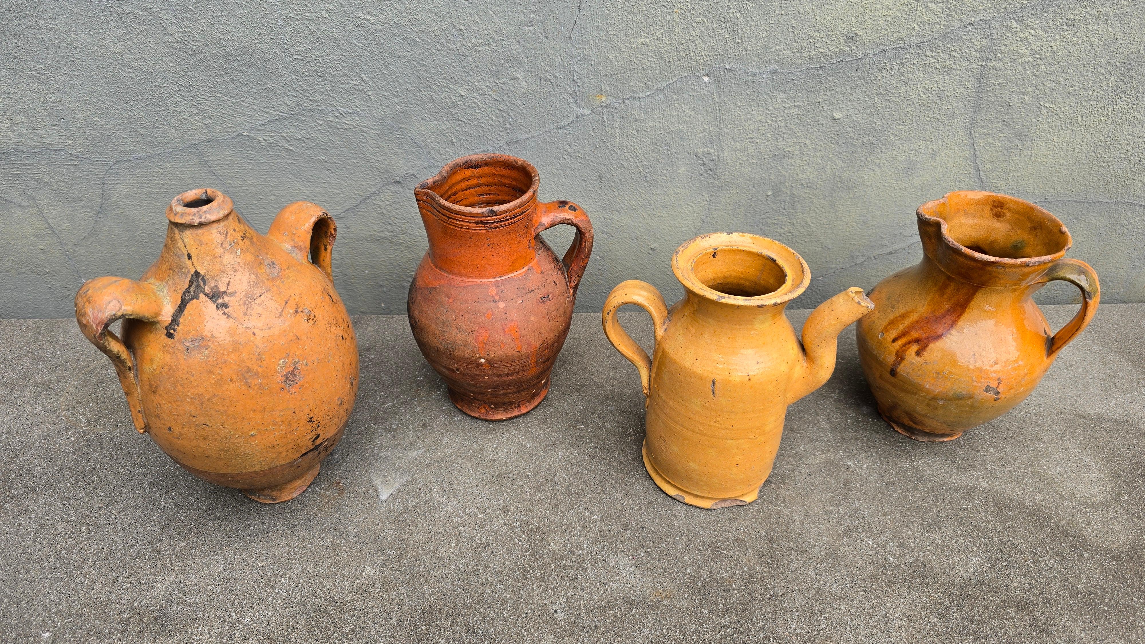 Terre cuite Wabi-Sabi Antique Mediterranean Terracotta Jug – 19th Century Rustic Folk Potter en vente