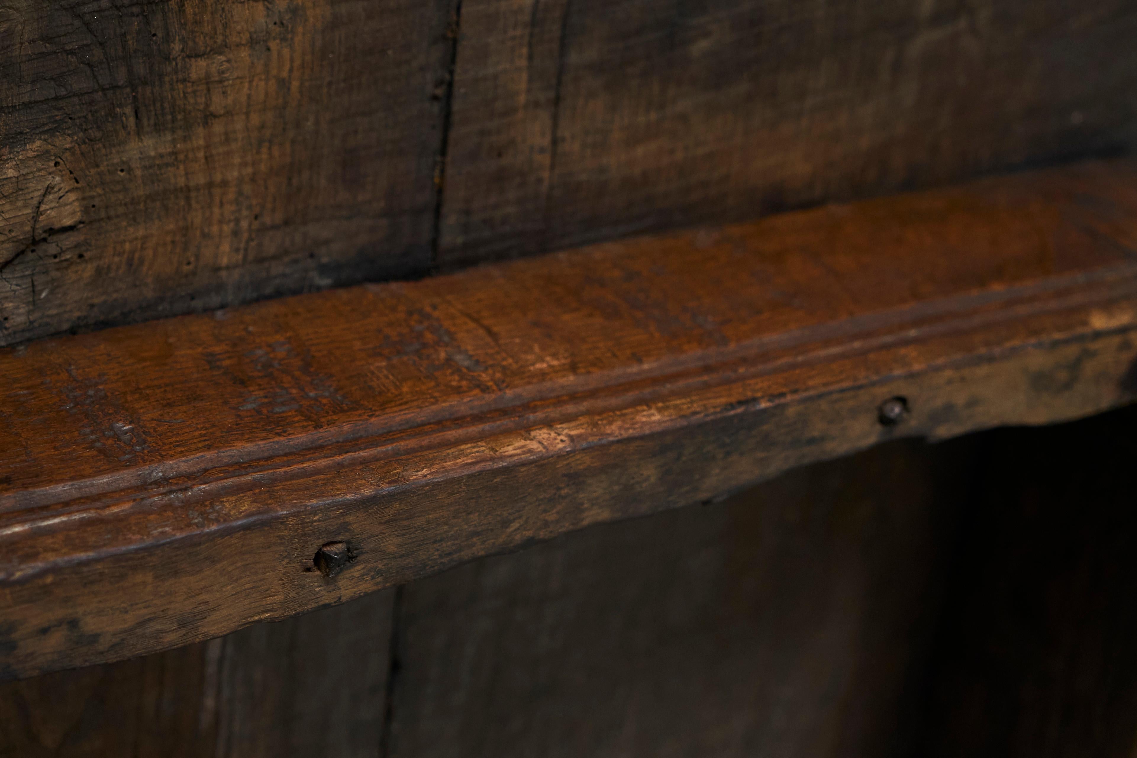 Table d'appoint de réfectoire en chêne massif de style Wabi Sabi Début du 19e siècle en vente 11