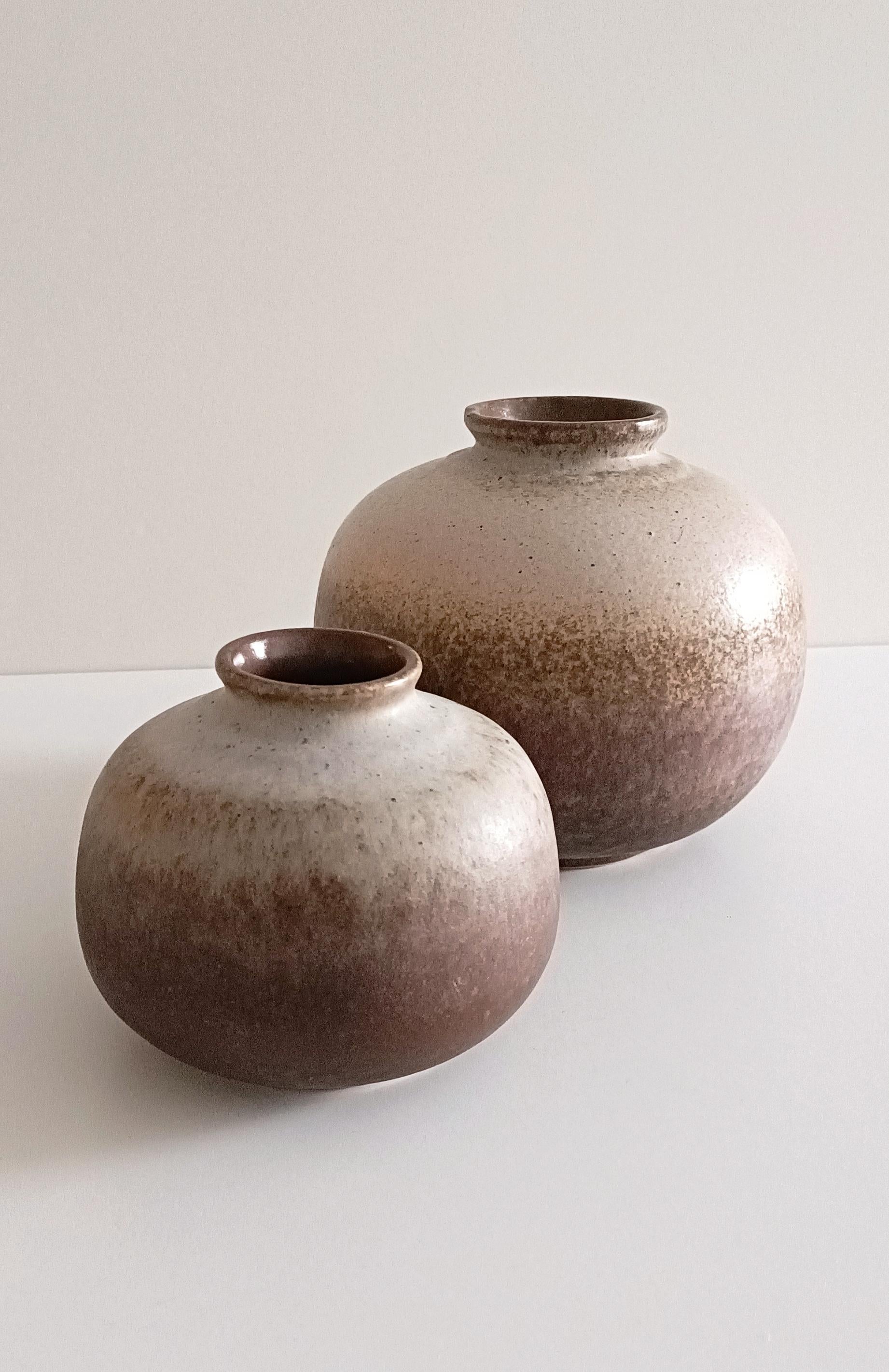 Wabi Sabi-Stil Westdeutschland, Kunstkeramik, Paar Vasen, signiert Strehla, 1950er Jahre im Angebot 5
