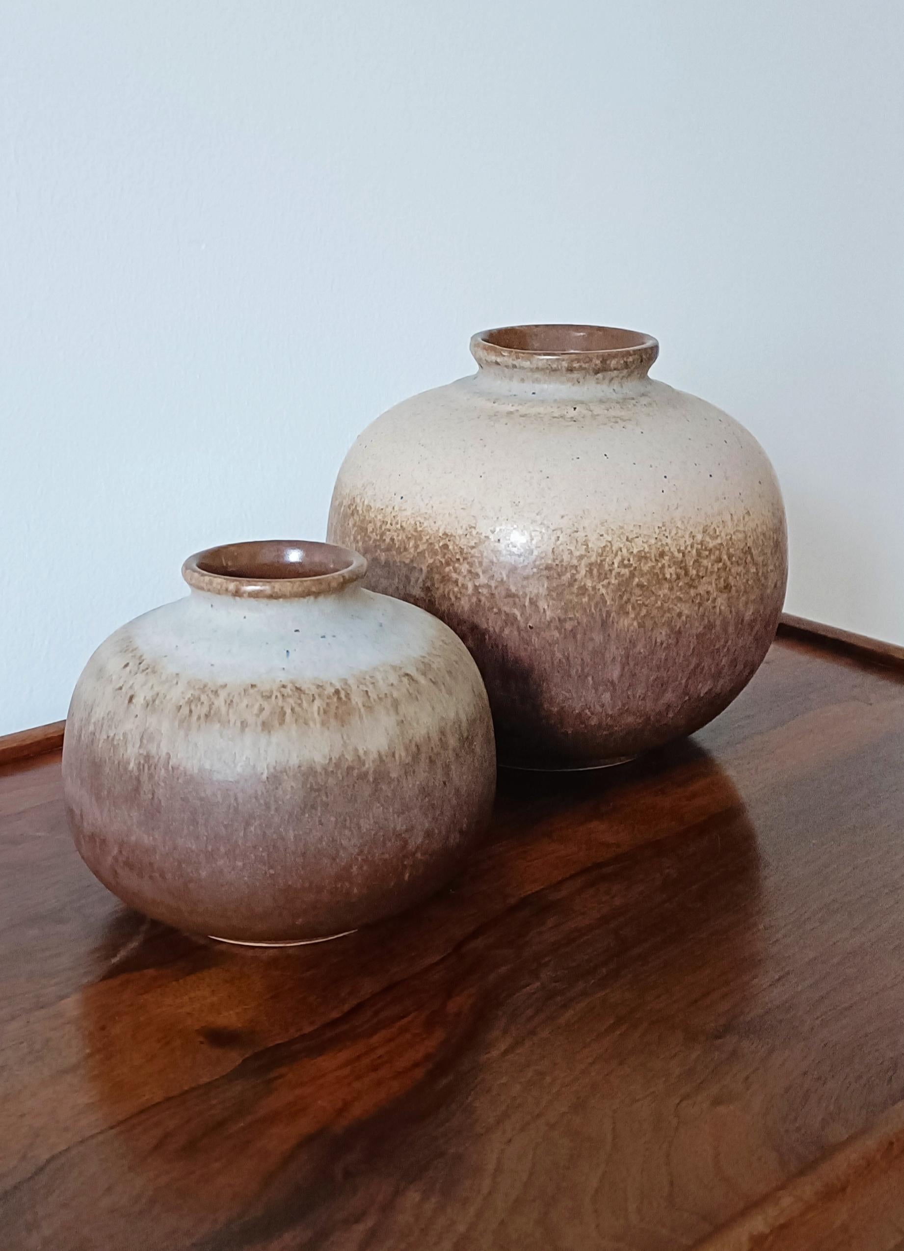 Wabi Sabi-Stil Westdeutschland, Kunstkeramik, Paar Vasen, signiert Strehla, 1950er Jahre im Angebot 8