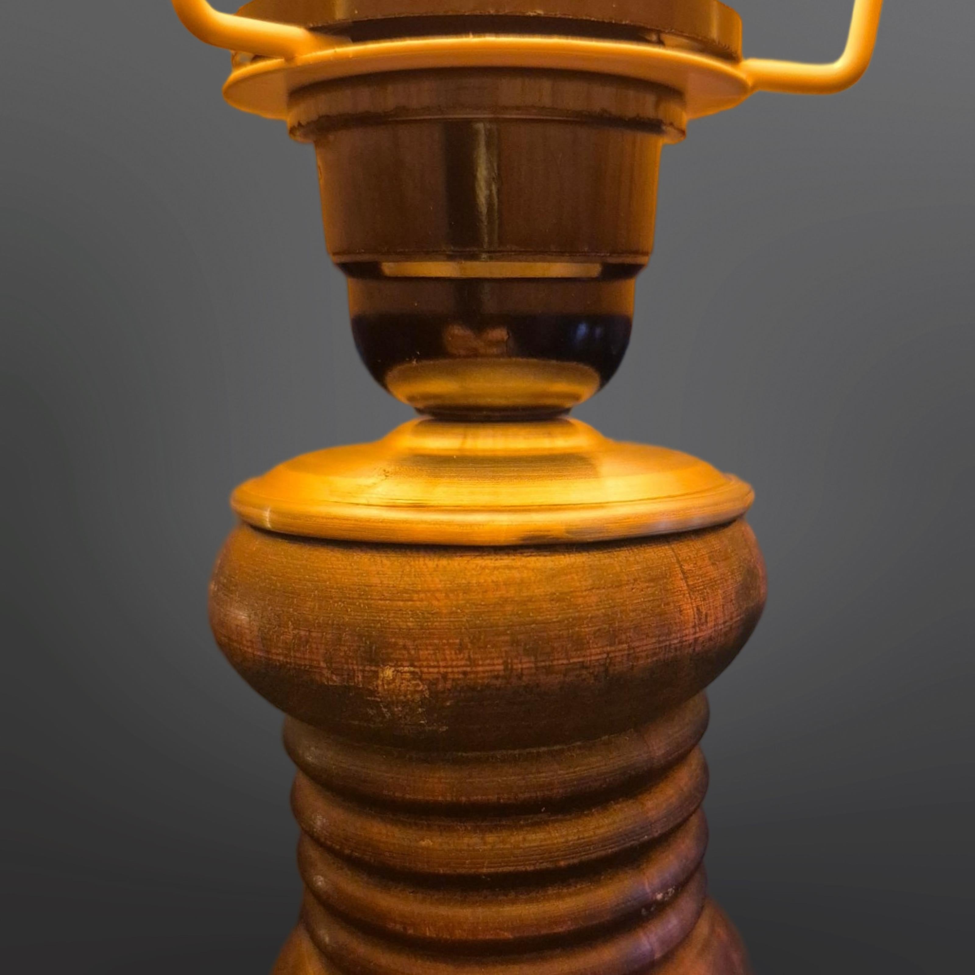 Wabi sabi table lamp with raffia shade, Netherlands 1930s In Good Condition For Sale In ECHT, NL