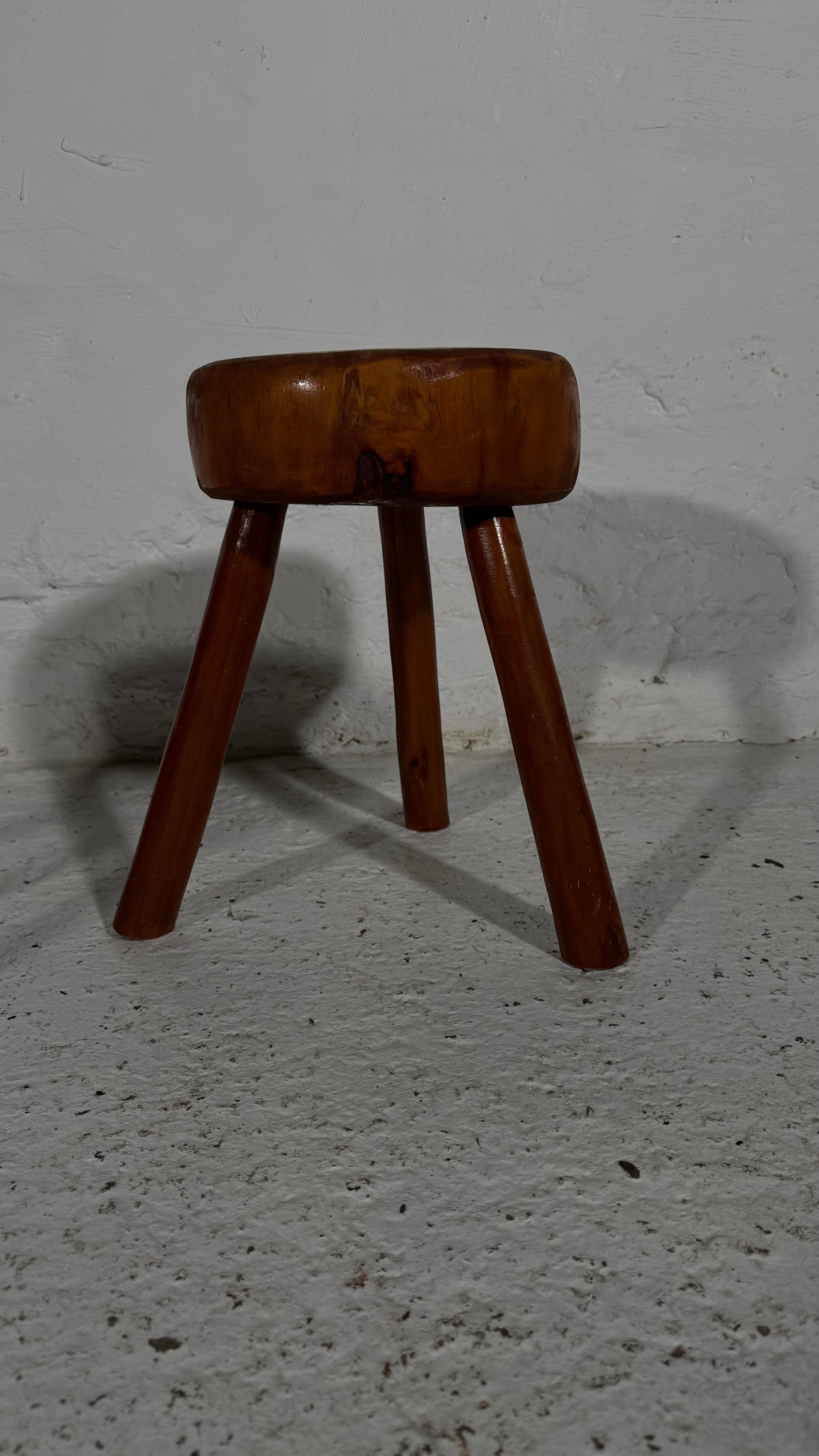 Wabi Sabi tripod stools, France 1960s, Set Of Two. For Sale 10