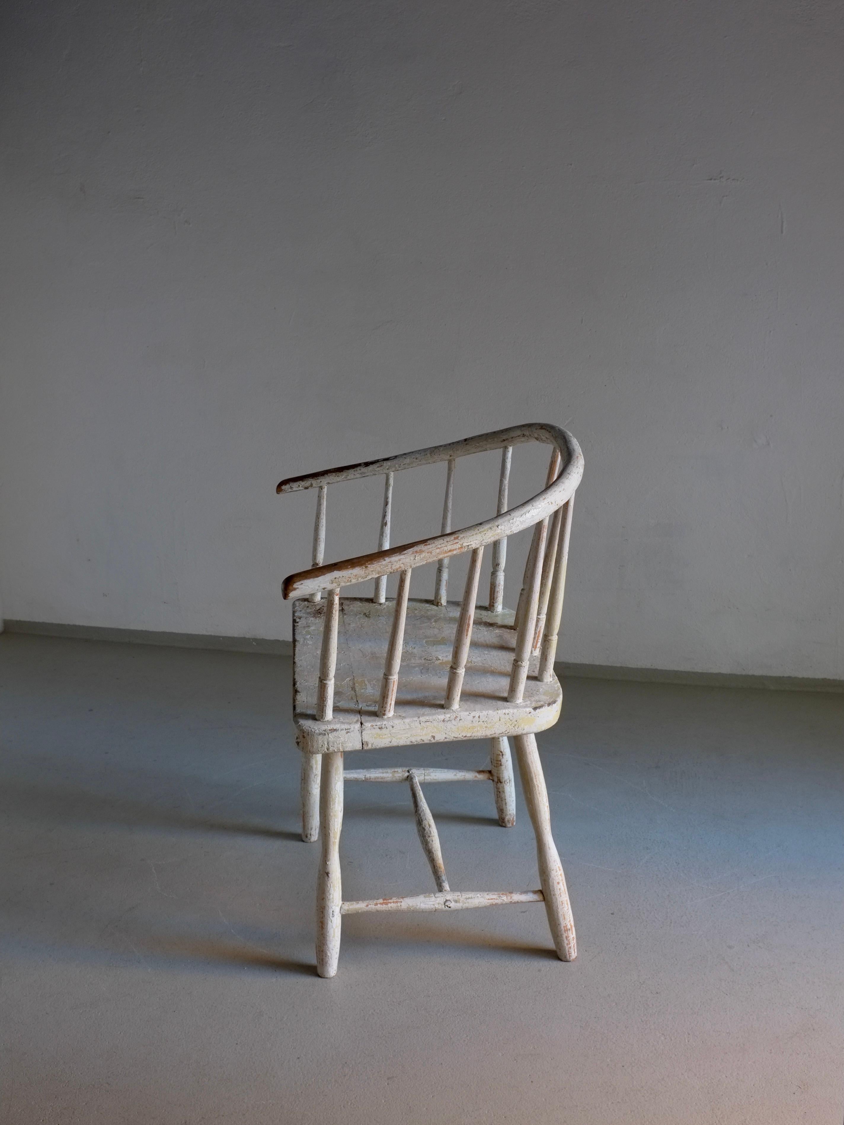 Sillón blanco Wabi Sabi, Letonia, 1900 siglo XX en venta