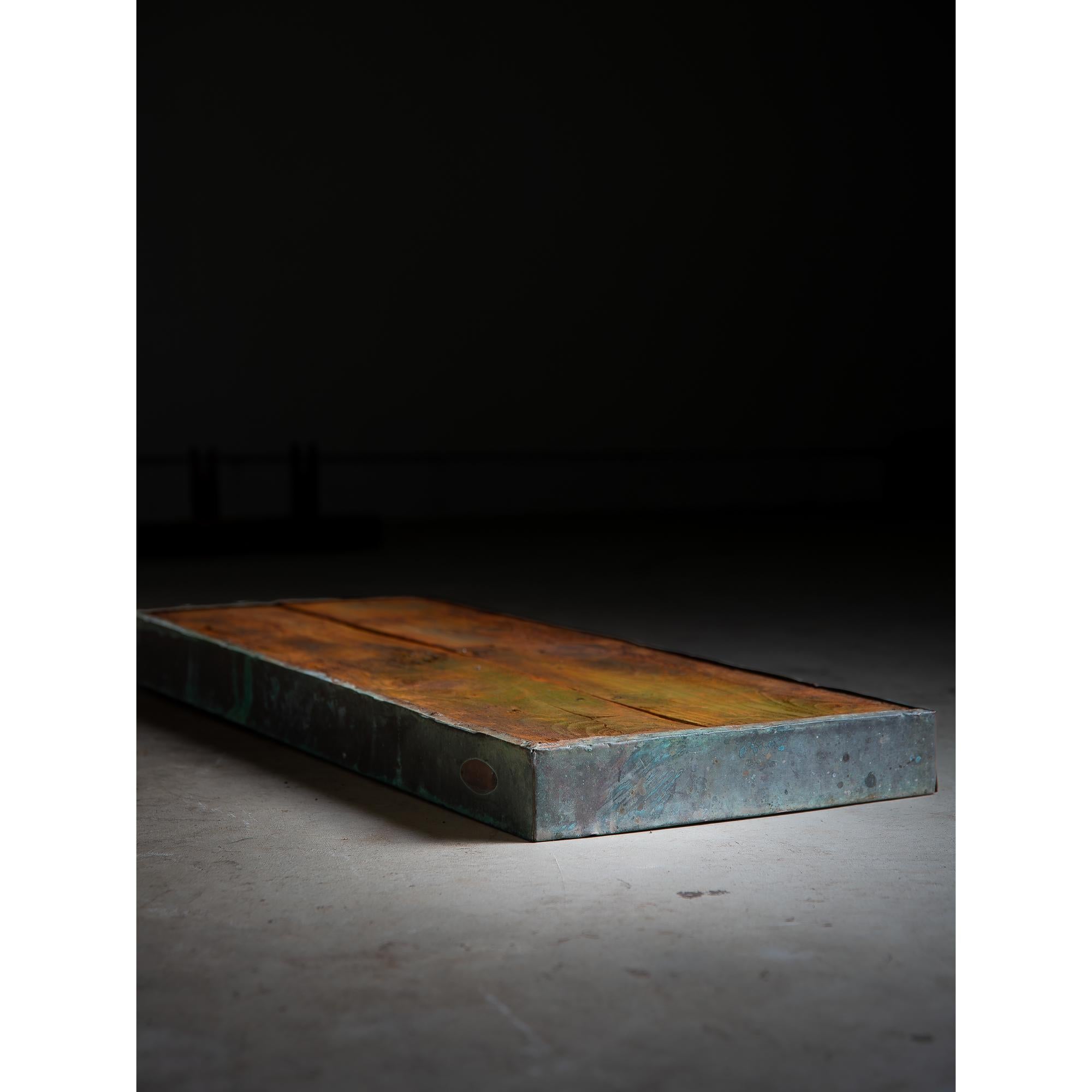 decoración de pared/armario vintage de madera oxidada y cobre patinado. pieza de arte wabi sabi en venta 3