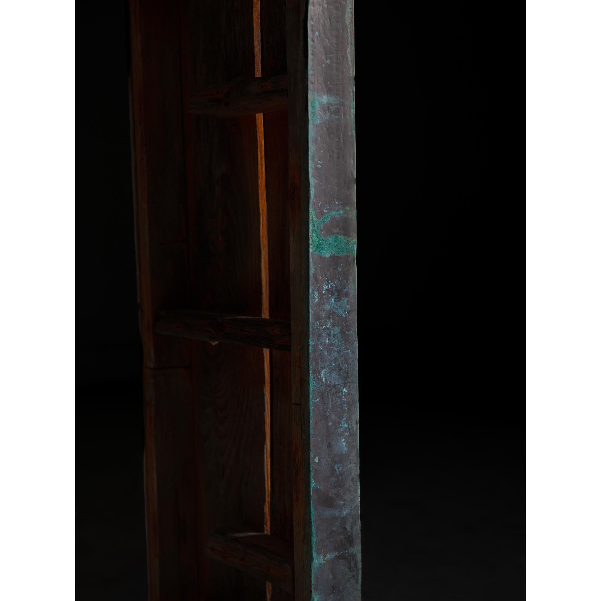 decoración de pared/armario vintage de madera oxidada y cobre patinado. pieza de arte wabi sabi en venta 5