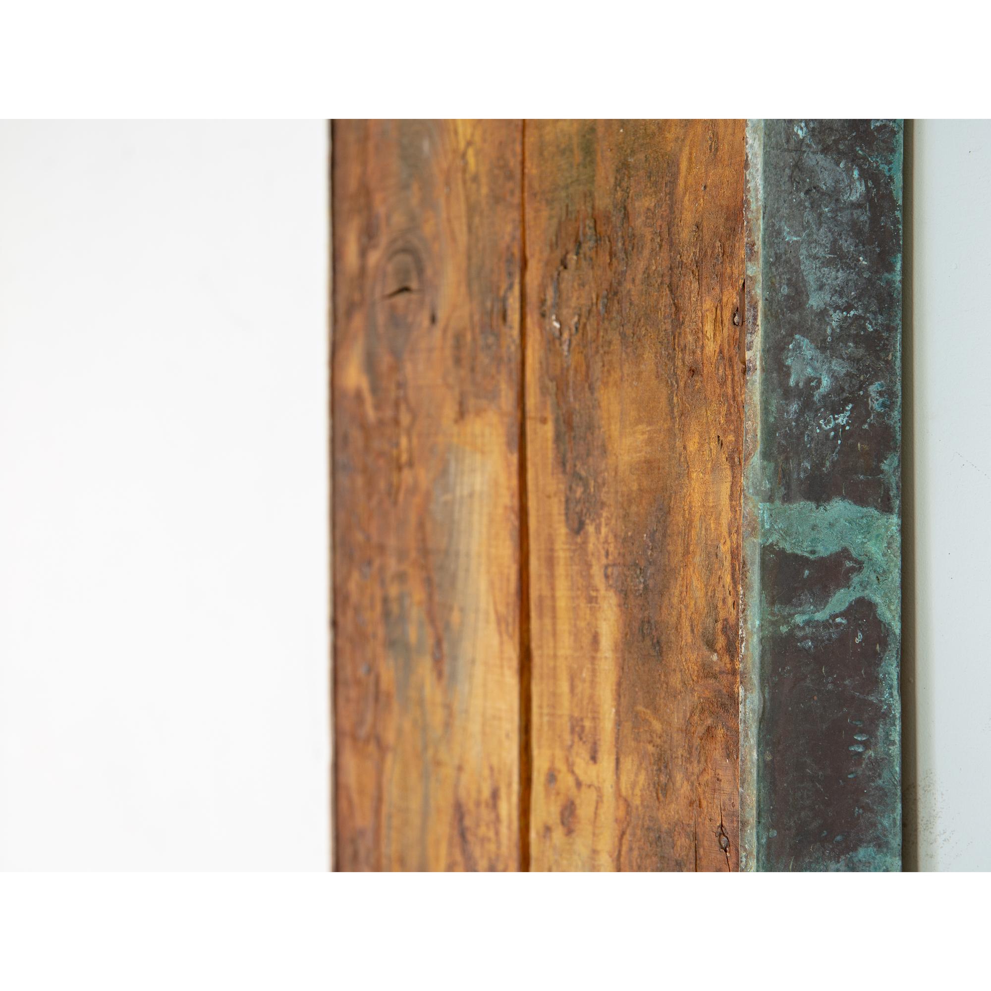 decoración de pared/armario vintage de madera oxidada y cobre patinado. pieza de arte wabi sabi en venta 6