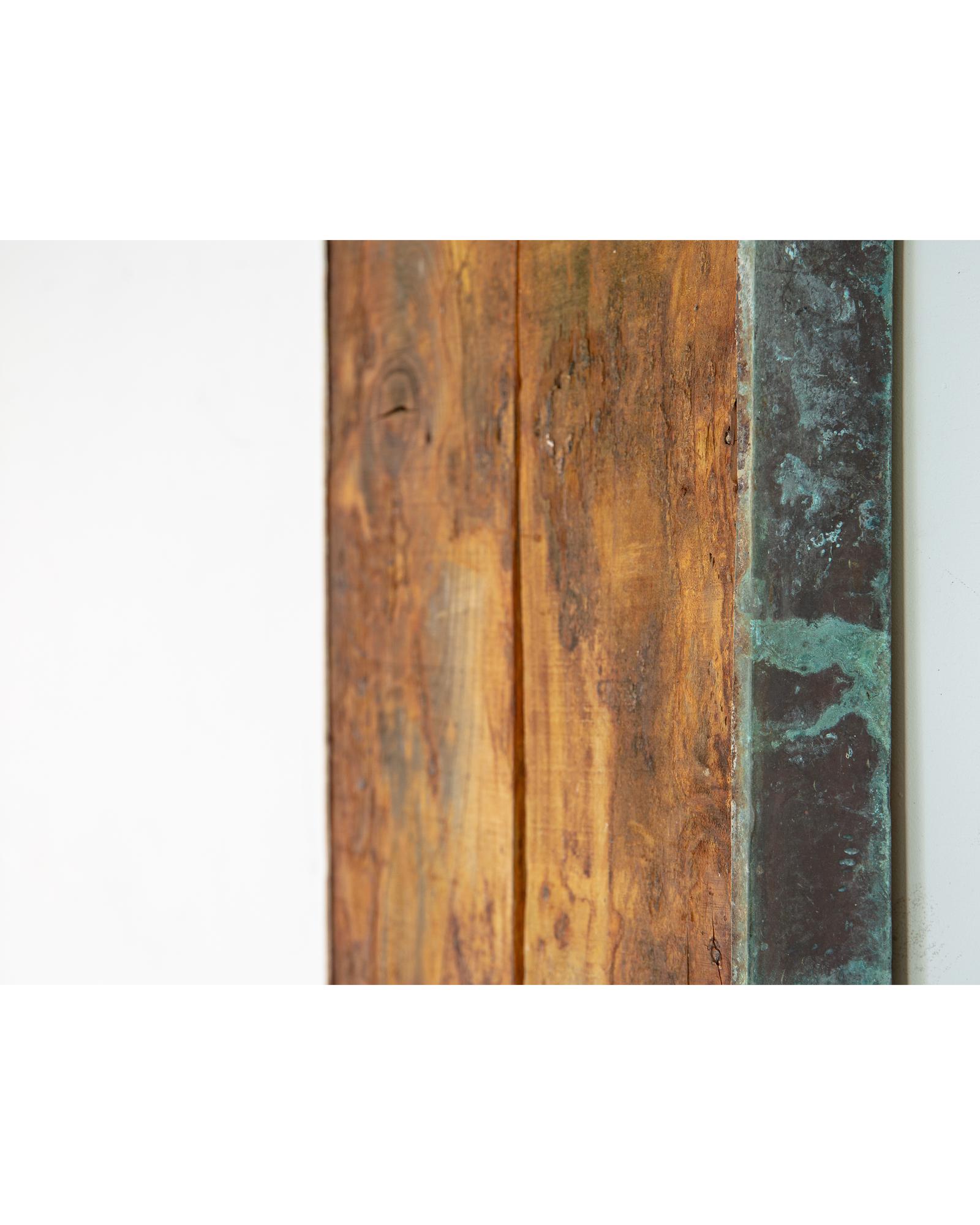 decoración de pared/armario vintage de madera oxidada y cobre patinado. pieza de arte wabi sabi Madera en venta