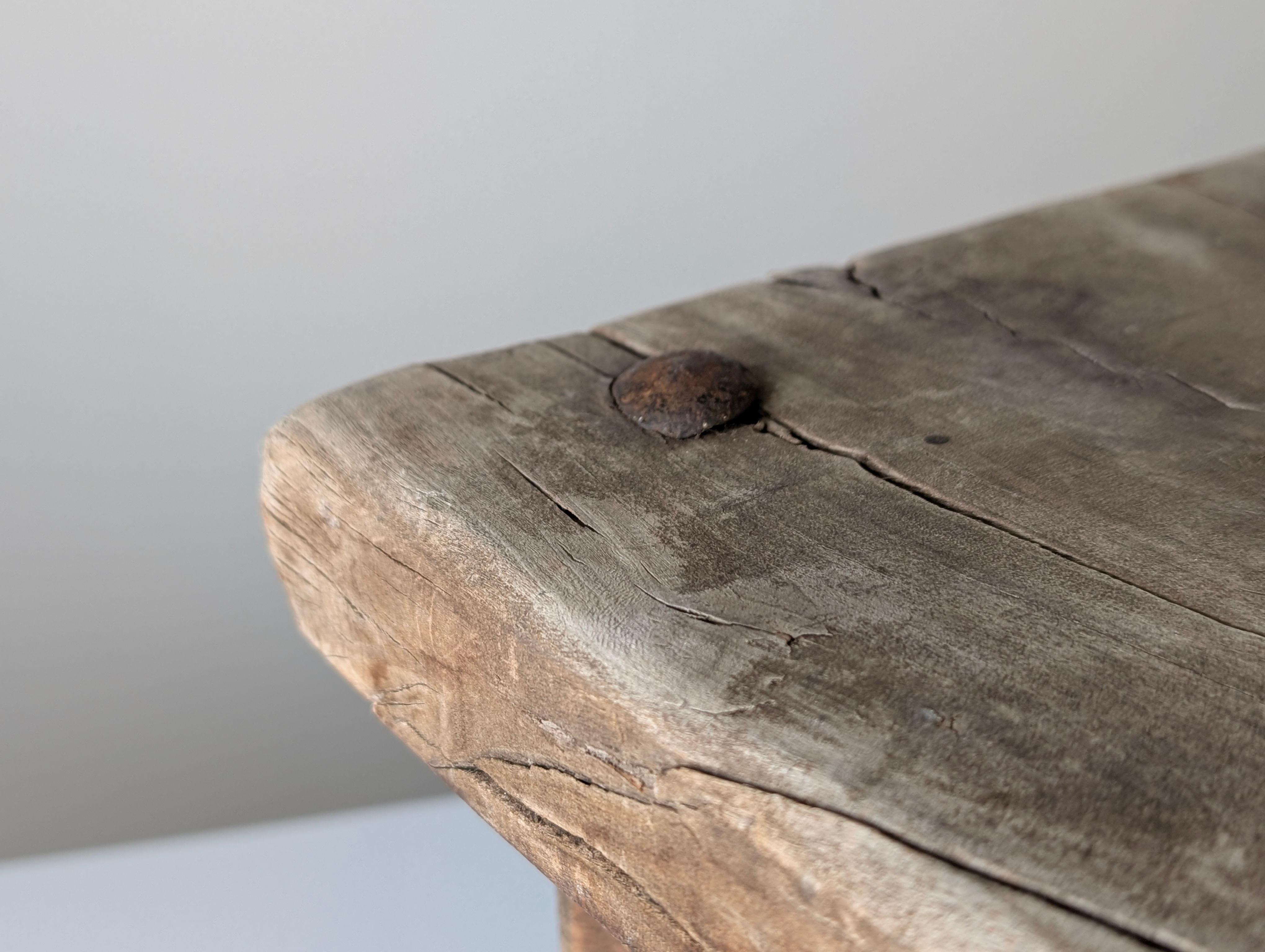 Sgabello in legno Wabi Sabi, 1800 in vendita 5