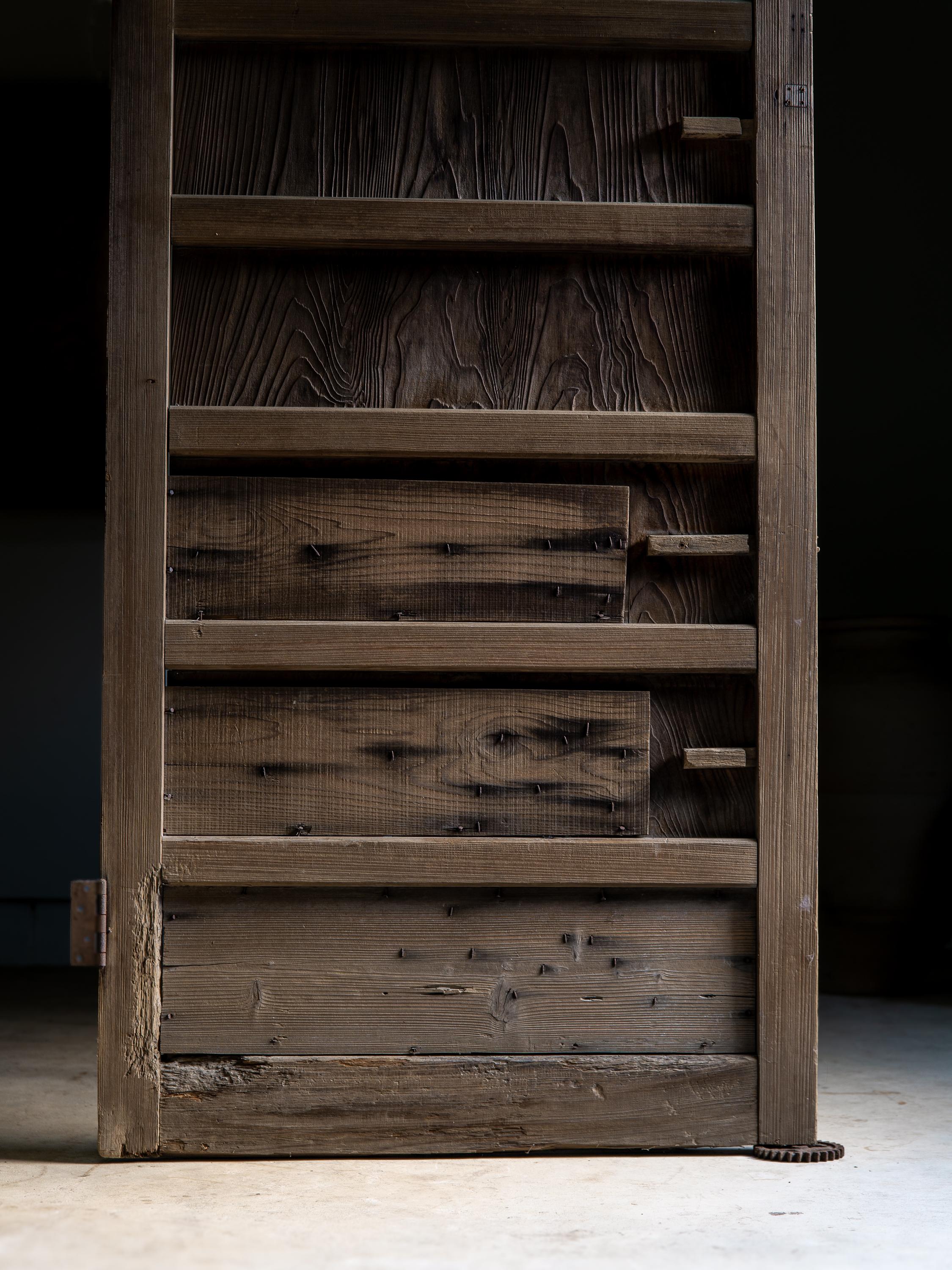 wabi sabi Yoshino Puerta de cedro japonés Puerta exterior rústica de jardín Años 1870-1920 en venta 3