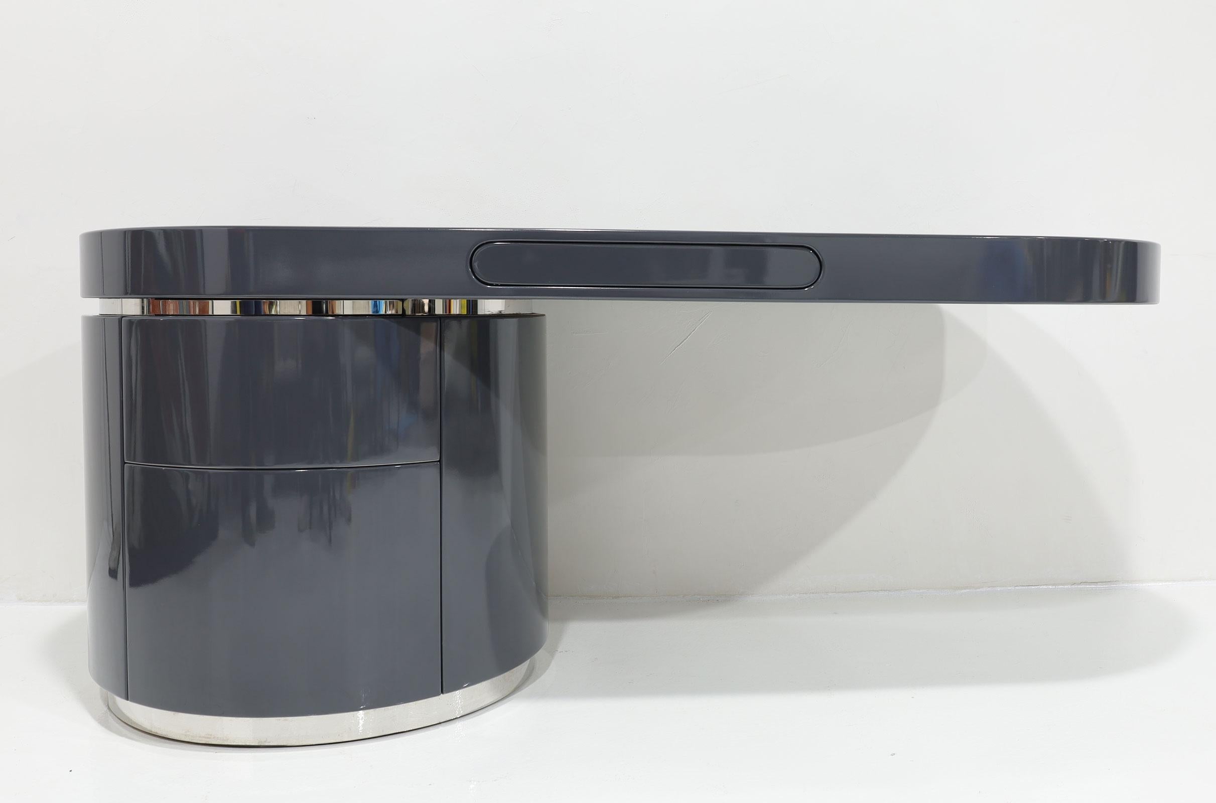 Wade Beam For Brueton 