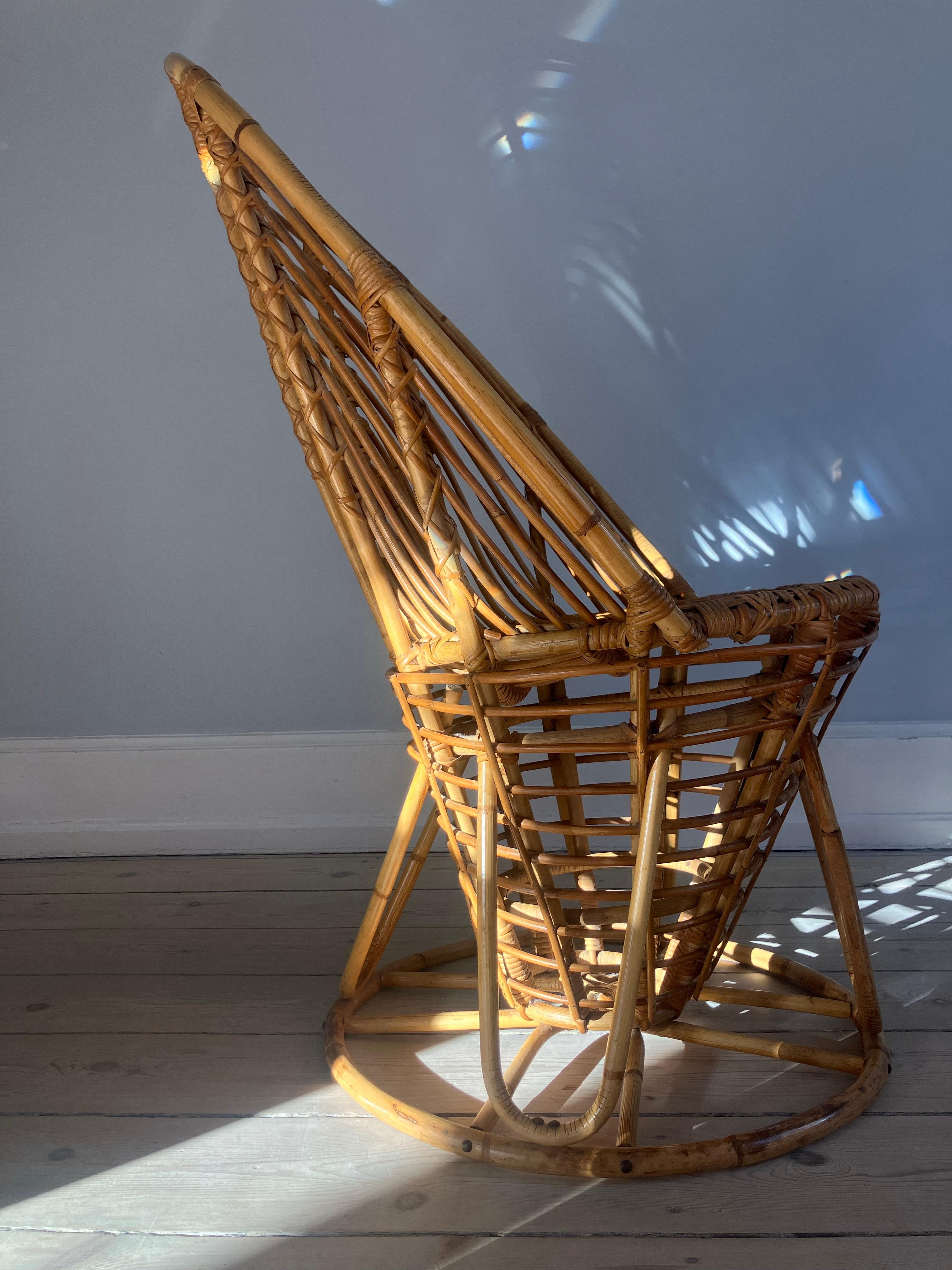 Sedia da salotto in vimini e rattan a forma di waffle in vendita 5
