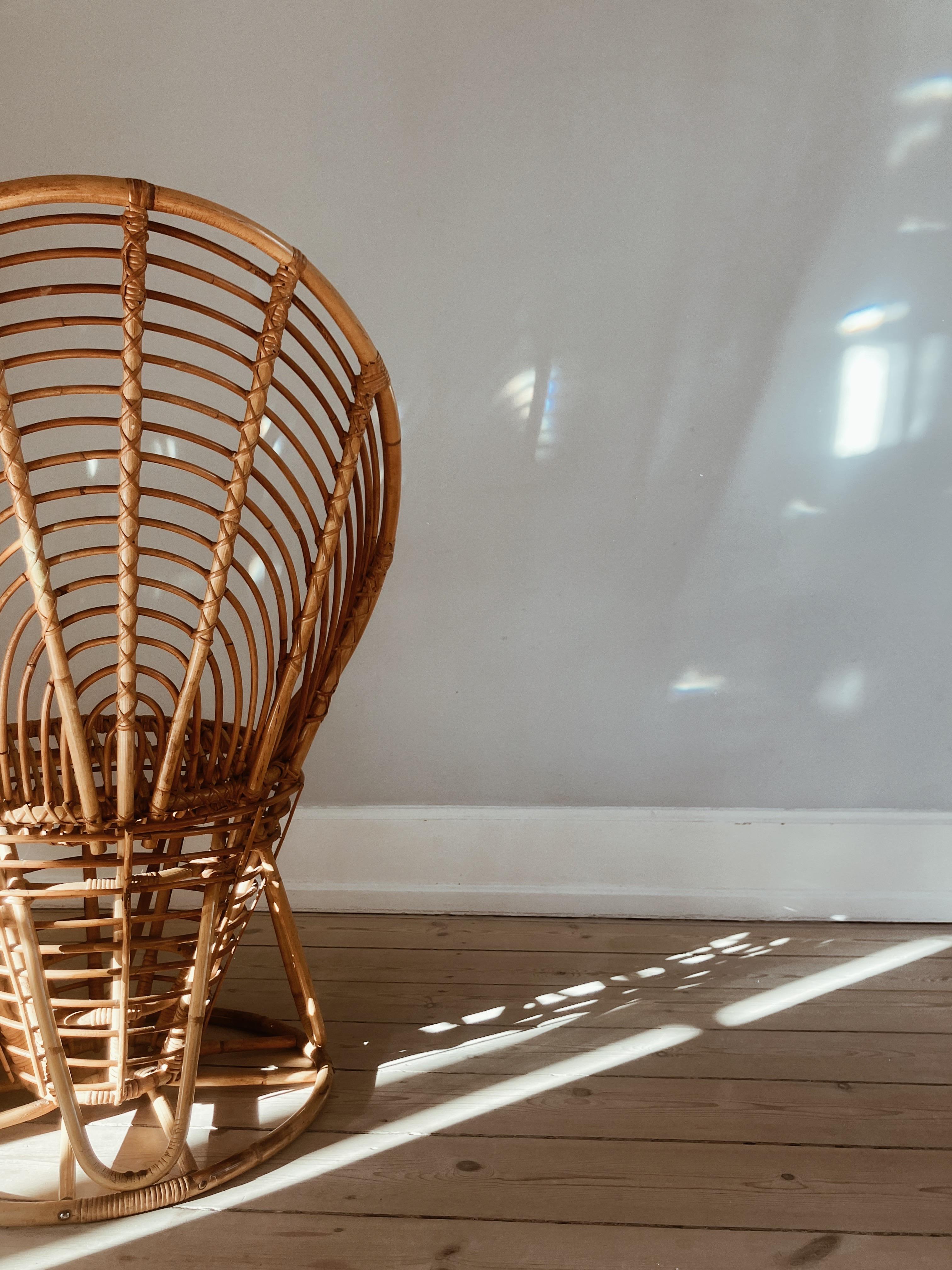 Tessuto a mano Sedia da salotto in vimini e rattan a forma di waffle in vendita