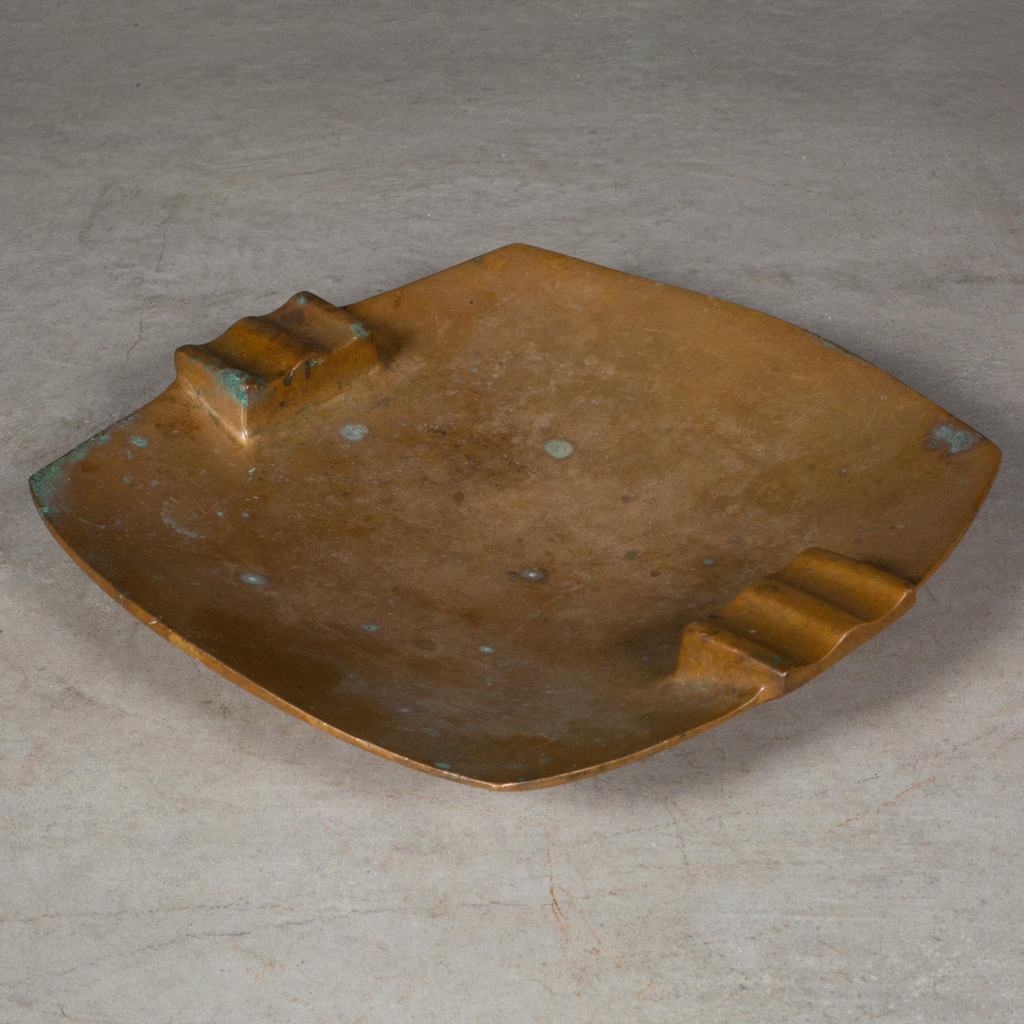 Mid-Century Modern Cendrier « Bronze Originals of California » Wah Ming Chang, vers 1960 (expédition gratuite) en vente