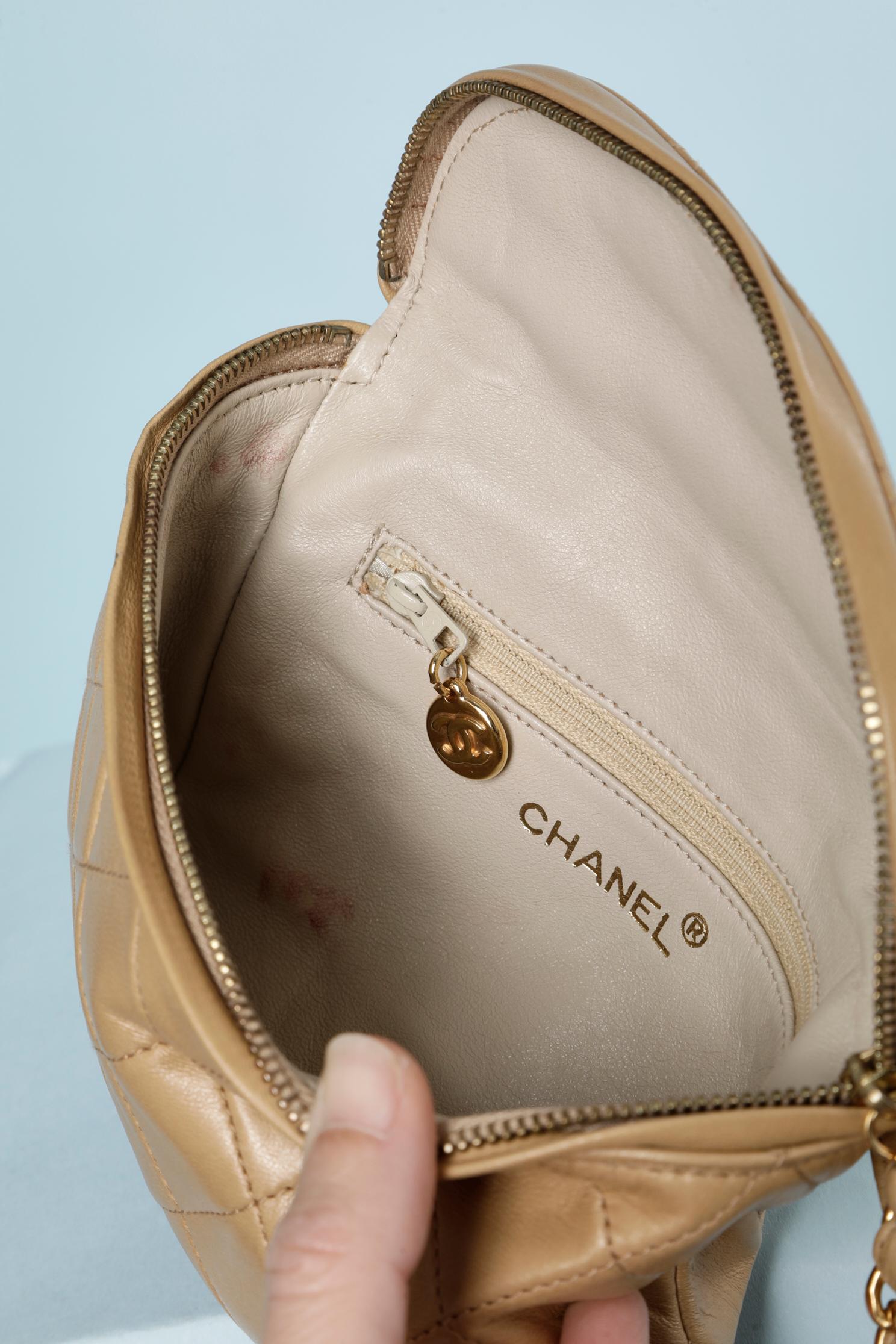 Waist bag in beige padded leather ( numbered) Chanel  1