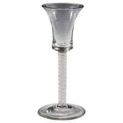 Verre à vin à pied torsadé opaque de la série Waisted Bucket Bowl c1760