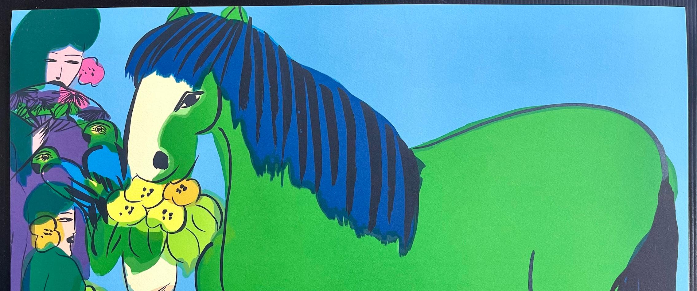 GREEN HORSE, TWO GEISHAS Signierte Lithographie, asiatische Frauen, Fächer, Papageien, Blumen im Angebot 1