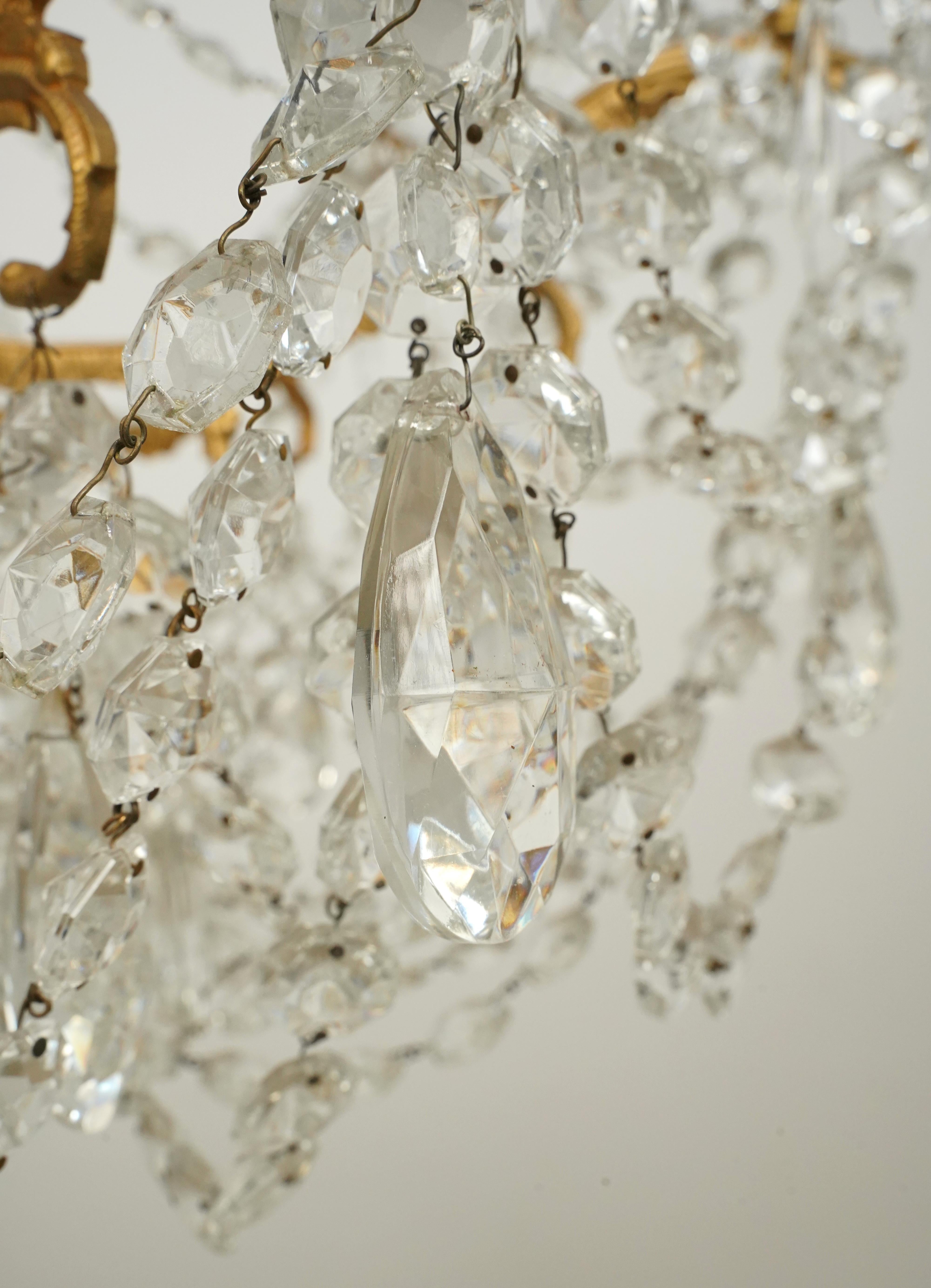 Waldorf Astoria 8 Arm Crystal Beaded & Brass Chandelier For Sale 2