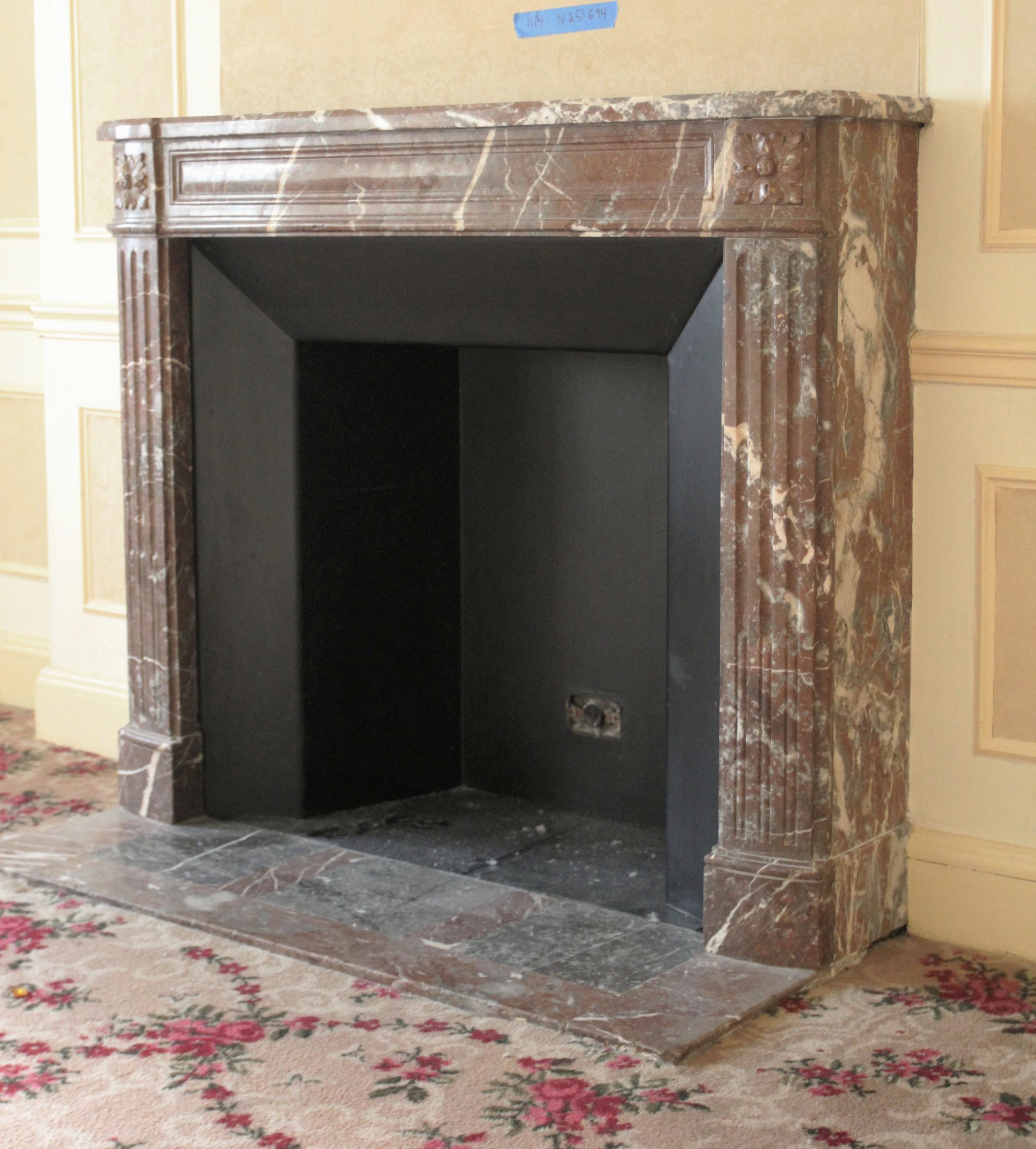 Waldorf Astoria Hotel Regency Louis XVI Marble Mantel Rouge Royal French In Good Condition For Sale In New York, NY