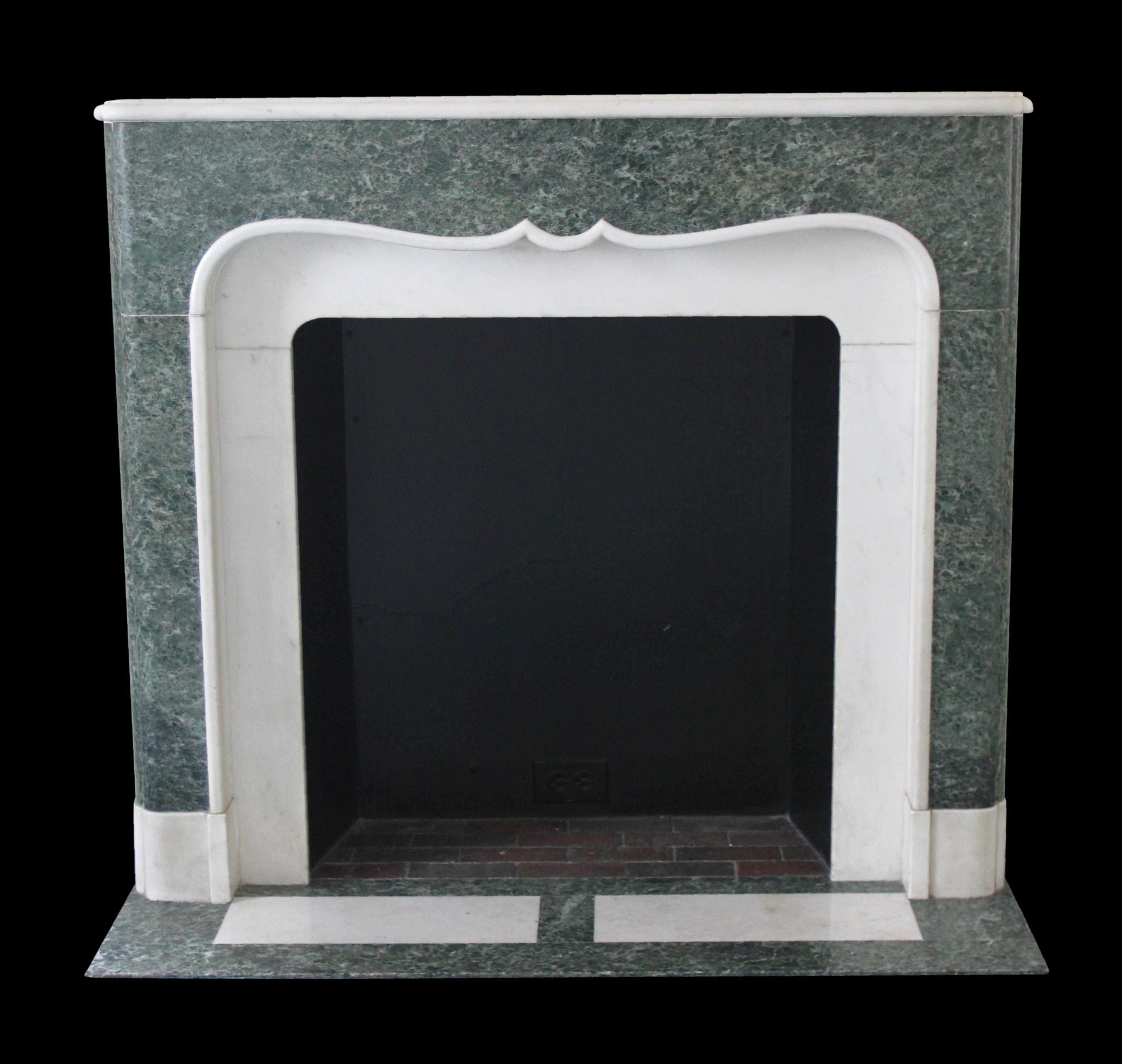 European Waldorf Astoria Hotel Towers Green White Marble Mantel For Sale