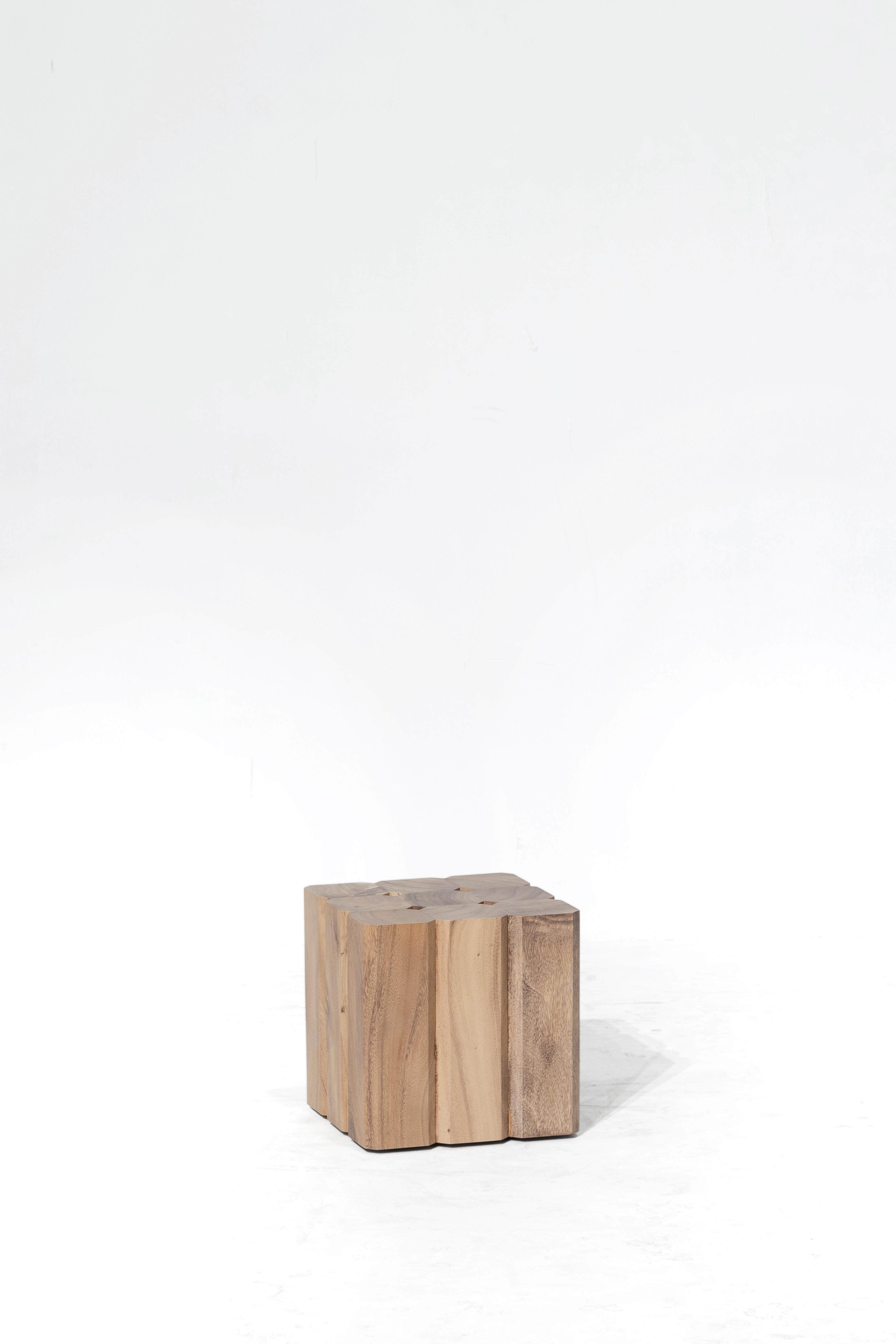 Tavolino Walee, Natural Light Monkey Pod Wood In condizioni Nuovo in vendita a Chiangmai, TH
