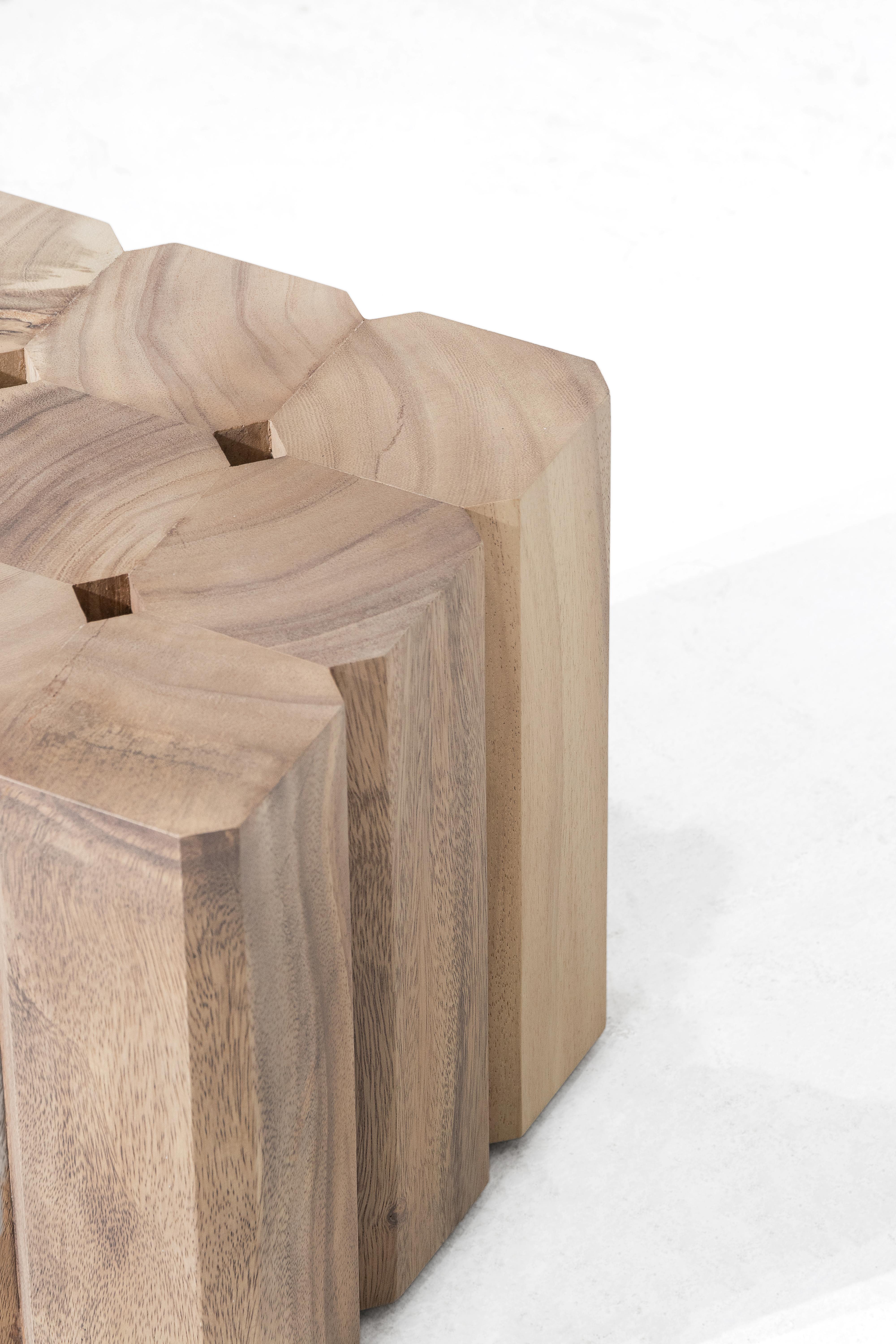 Tavolino Walee, Natural Light Monkey Pod Wood in vendita 1
