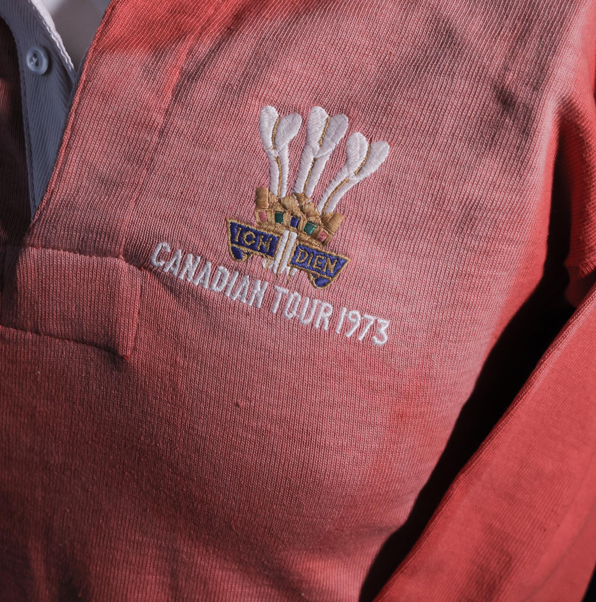 Wales 1973 match-issue rugby shirt with Certificate of Authenticity For Sale 2