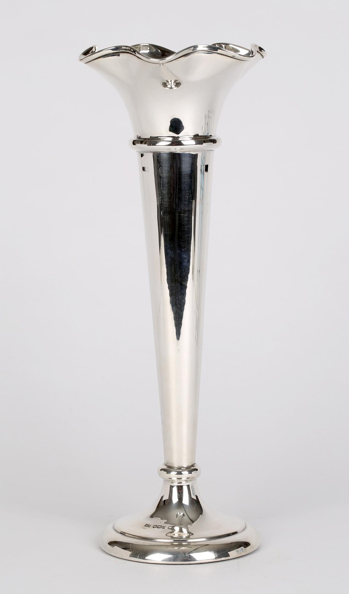 Hand-Crafted Walker & Hall Art Deco Tall Silver Trumpet Shape Vase Sheffield, 1918 For Sale