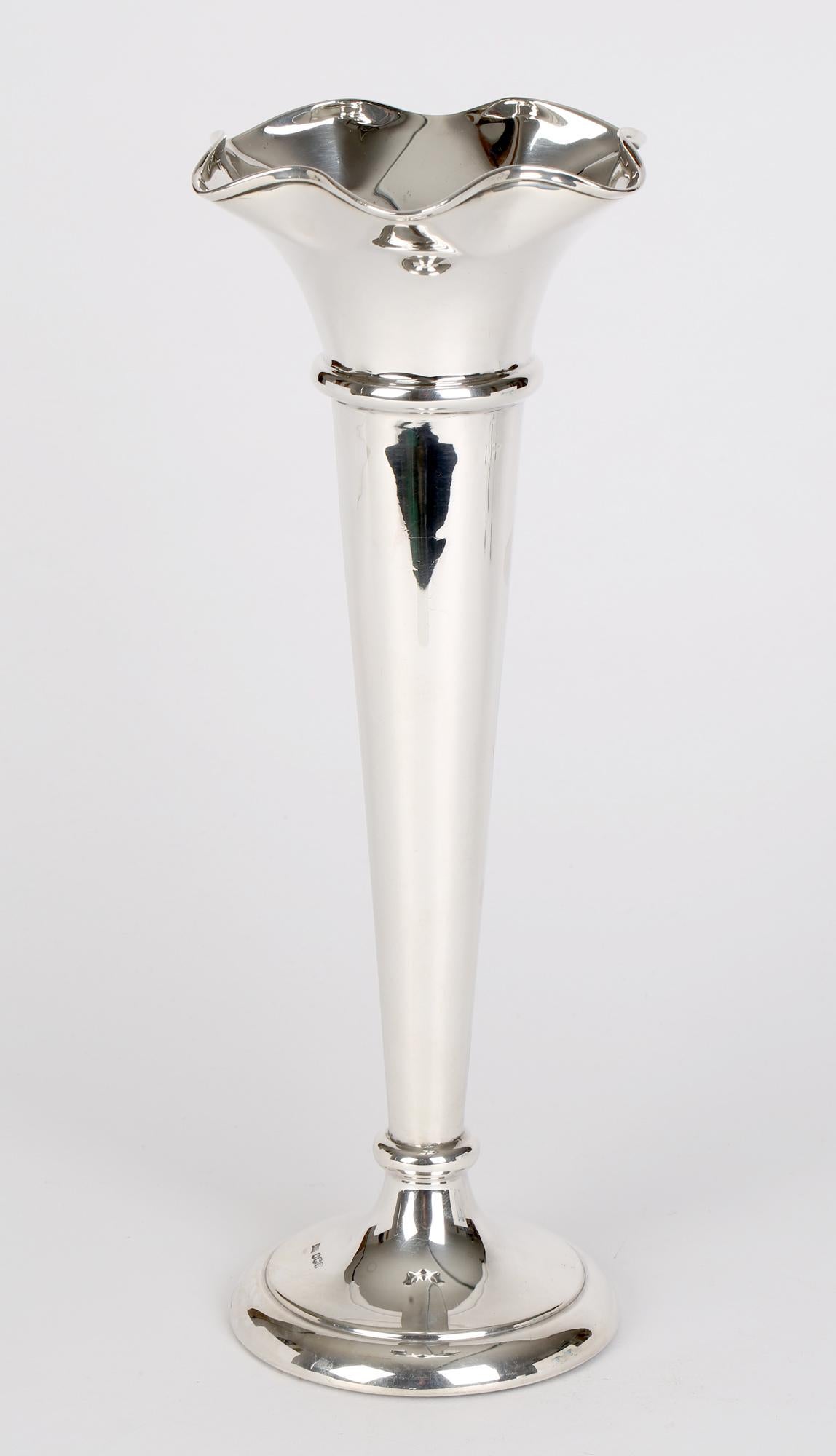 Early 20th Century Walker & Hall Art Deco Tall Silver Trumpet Shape Vase Sheffield, 1918 For Sale