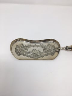 Walker & Hall Pan Crumber