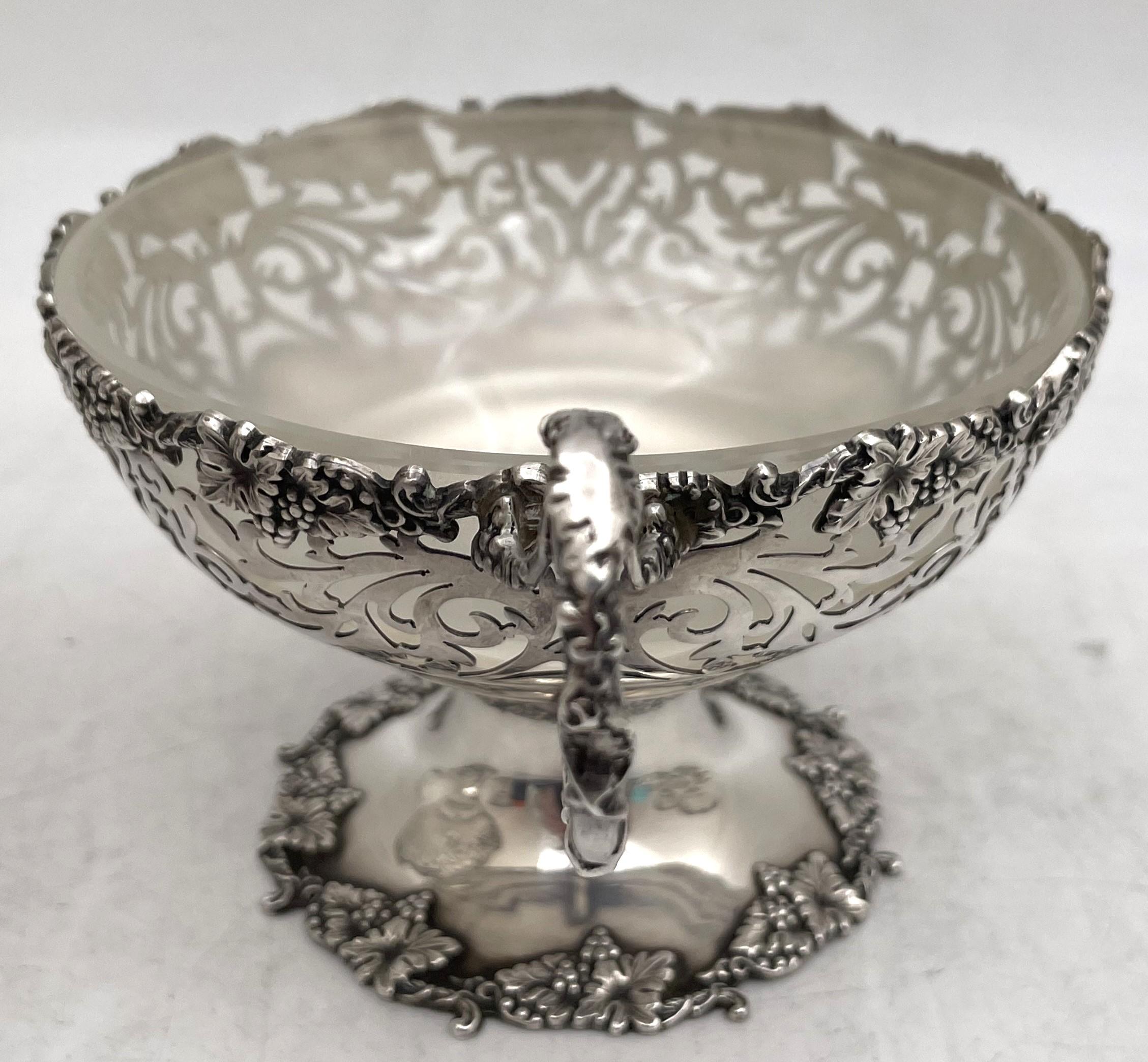 Walker & Hall English Sterling Silver & Glass 1930 Punch Bowl Set with 4 Cups For Sale 5