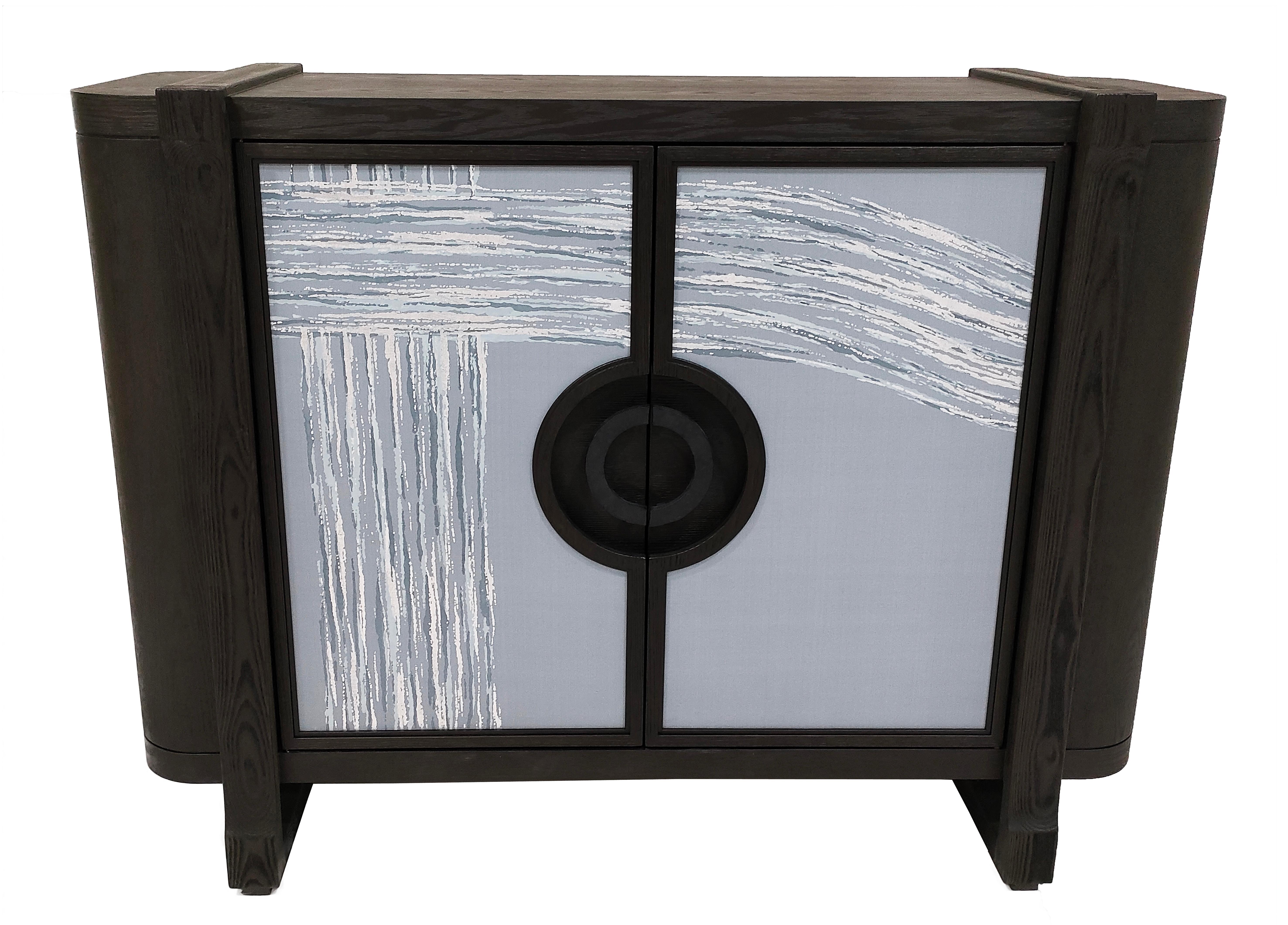 Description: Wall cabinet in pinewood and oak wood with De Gournay covering
Color: Charcoal and gun metal
Size: 120 x 45 x 90 H cm
Material: Pinewood and oak wood
Collection: Art Déco Garden.