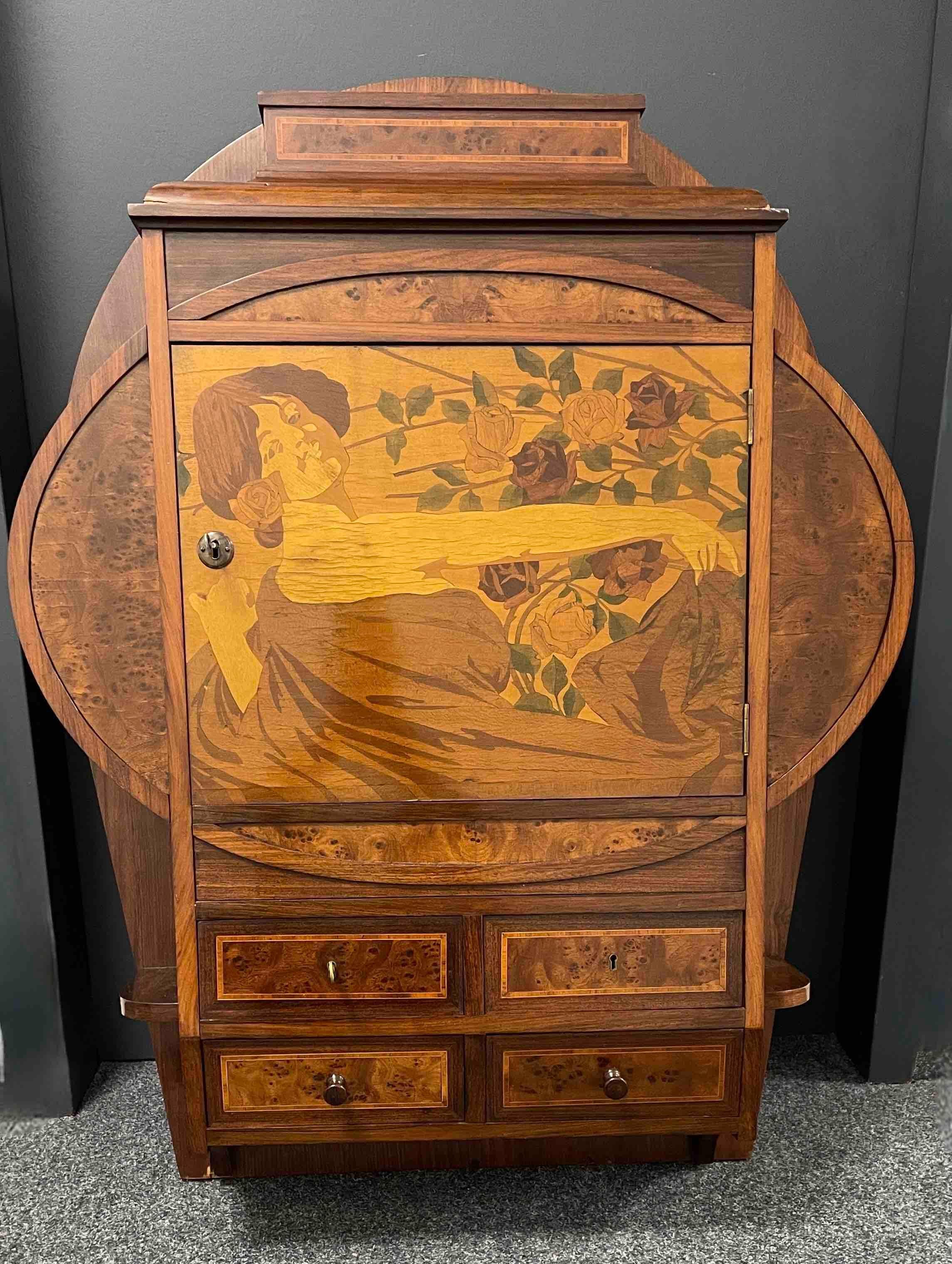 Wall Cabinet with Marquetry Inlays and Drawer Art Nouveau Vienna Austria, 1900s For Sale 10