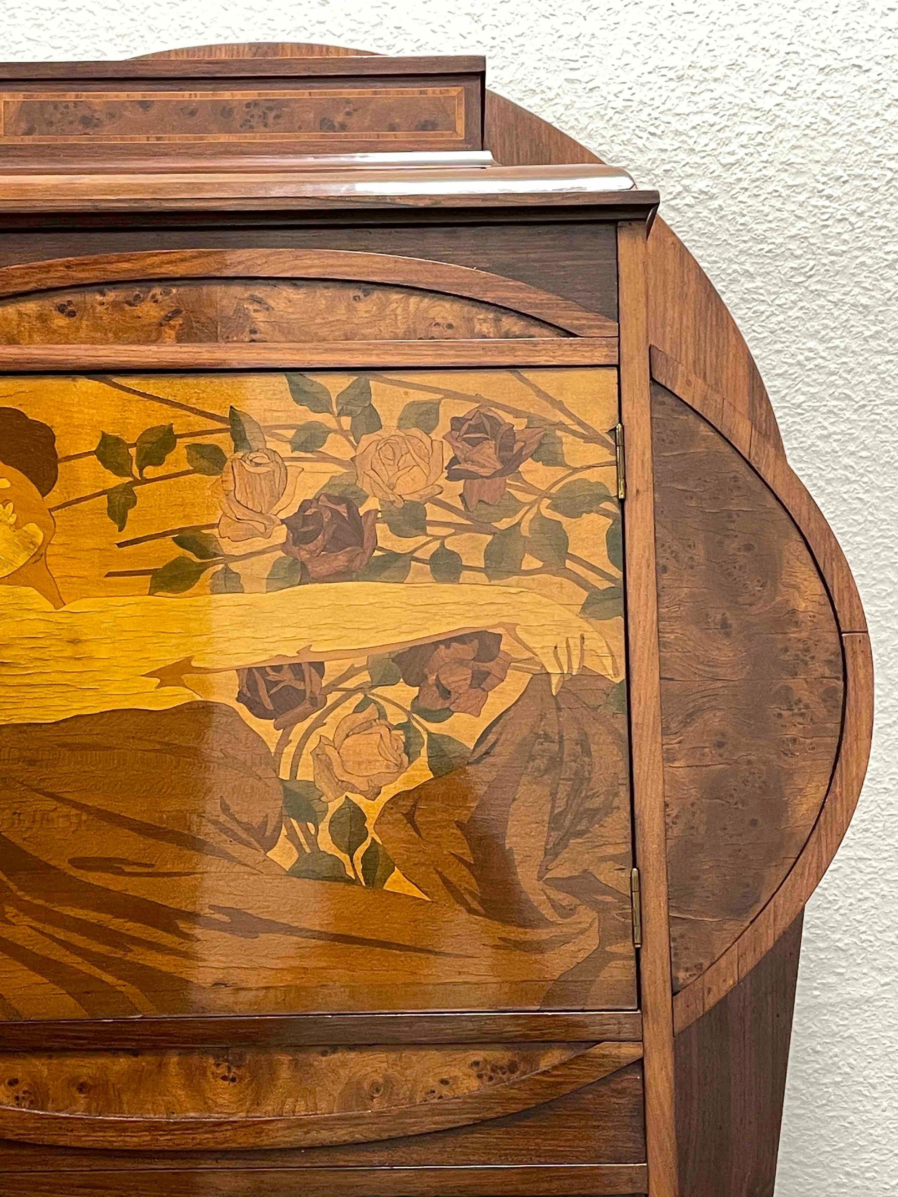 Wall Cabinet with Marquetry Inlays and Drawer Art Nouveau Vienna Austria, 1900s In Good Condition For Sale In Nuernberg, DE
