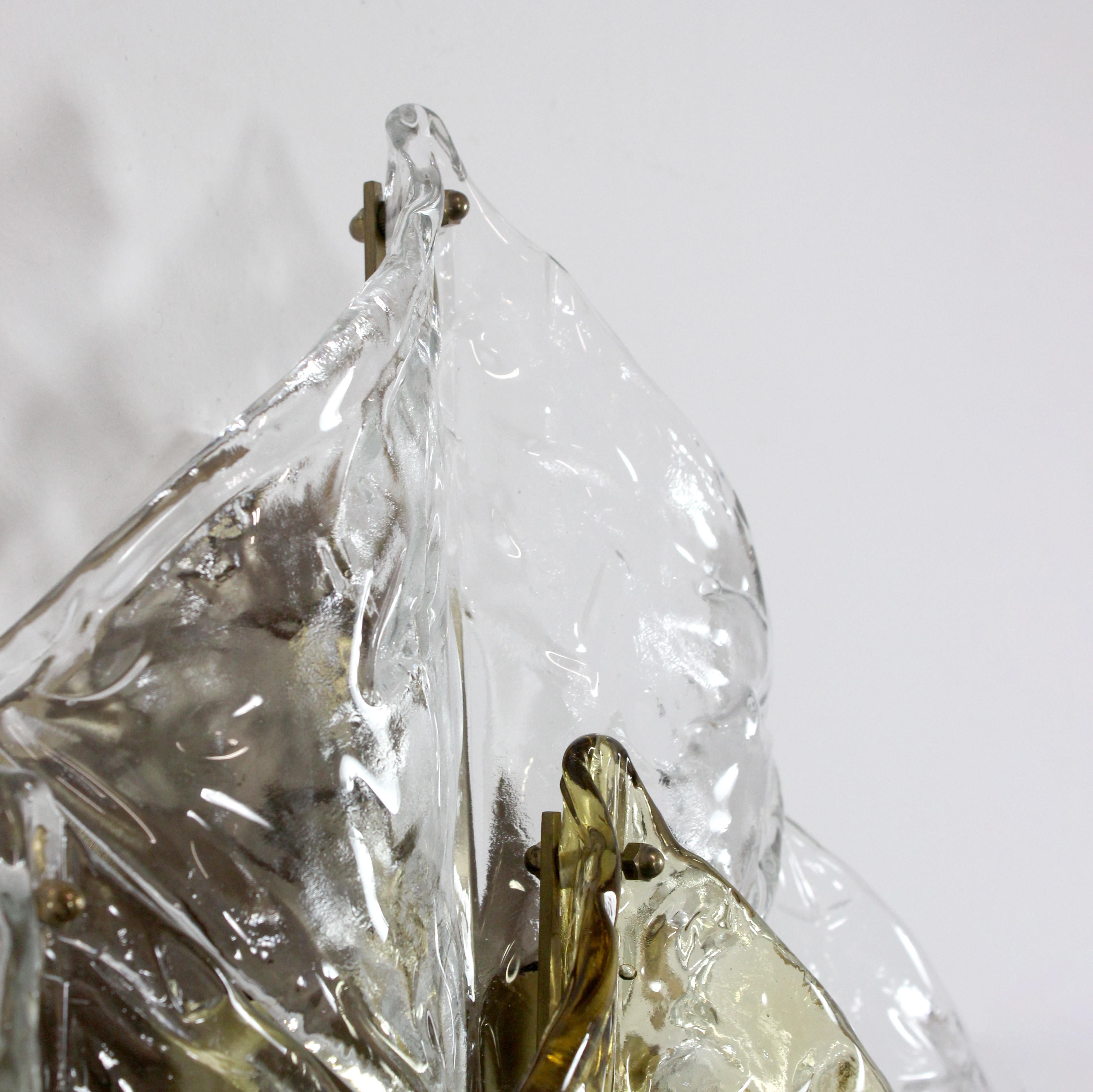 Italian Wall/ceiling light with gilt brass frame and clear and amber glass diffusers - For Sale